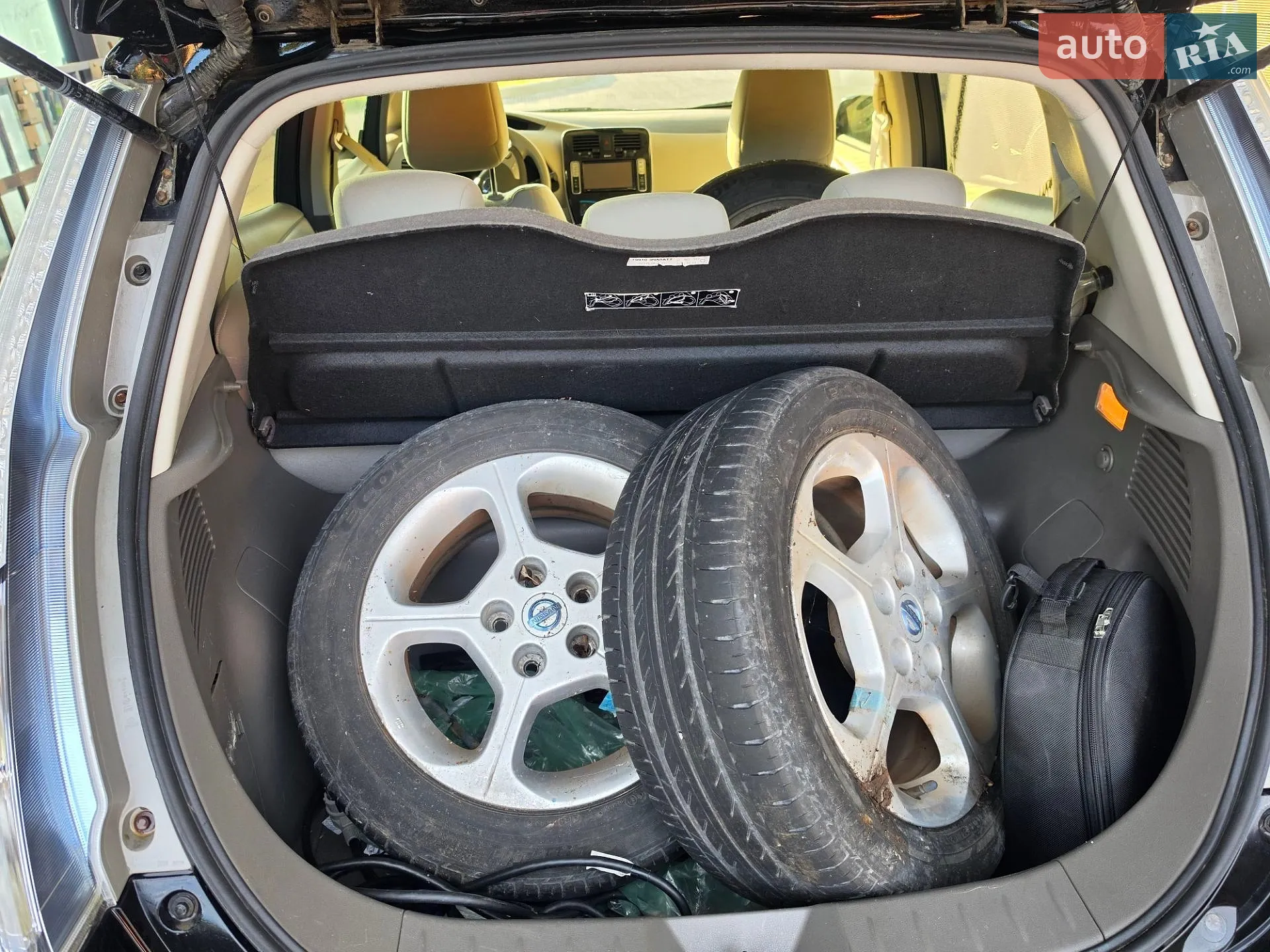 2012 Nissan Leaf - мініатюра 17