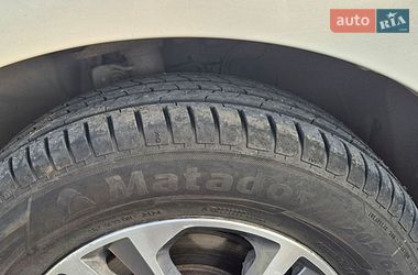 Хэтчбек Nissan Leaf 2013 в Запорожье