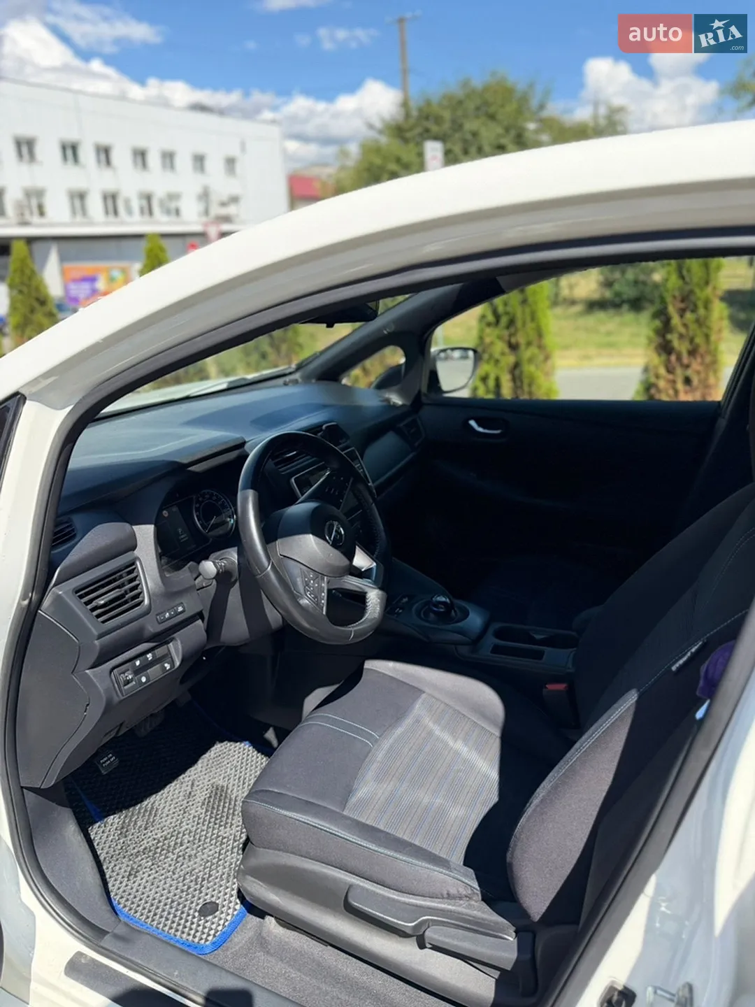 2020 Nissan Leaf - мініатюра 16