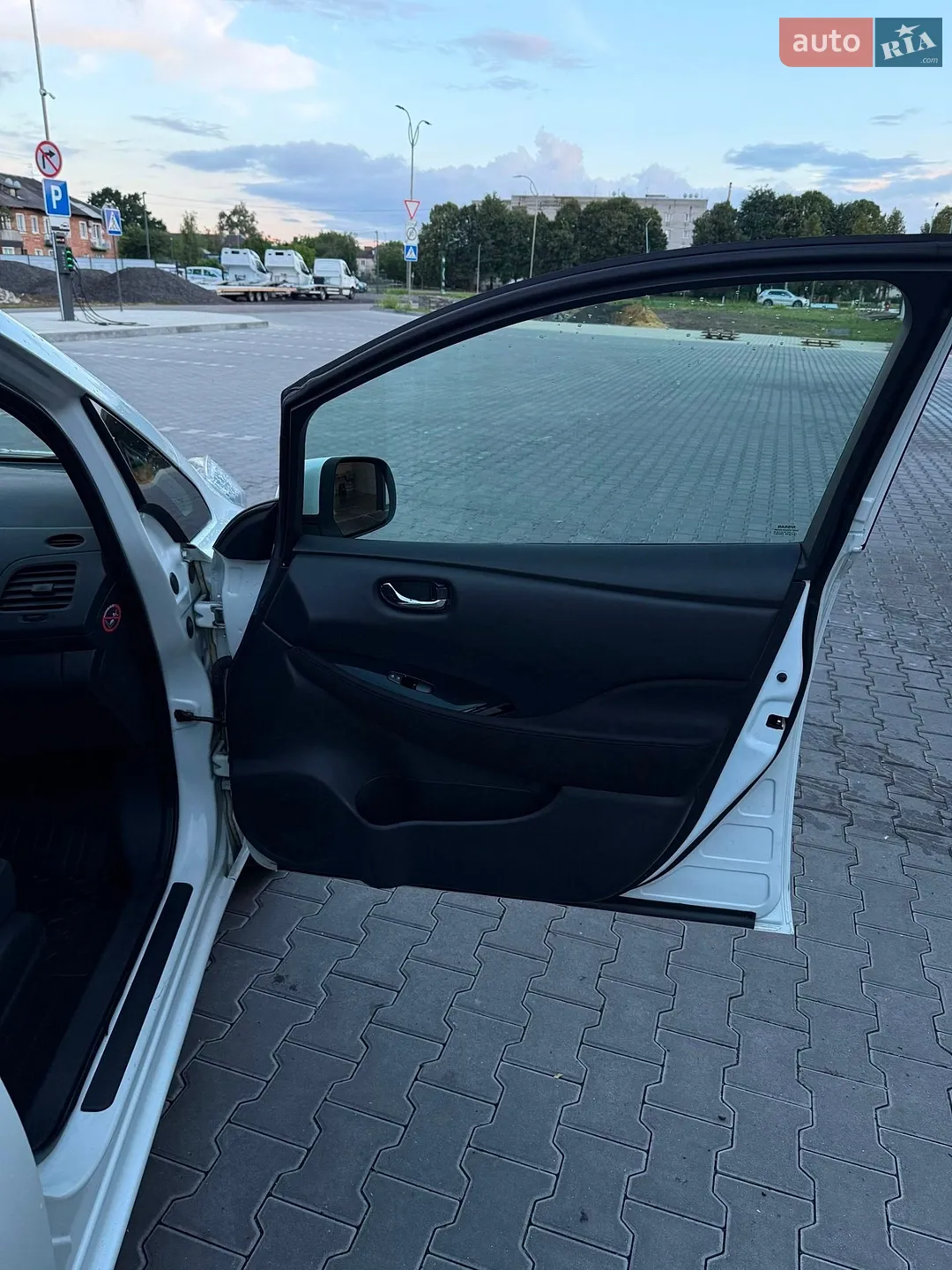 2014 Nissan Leaf - мініатюра 39