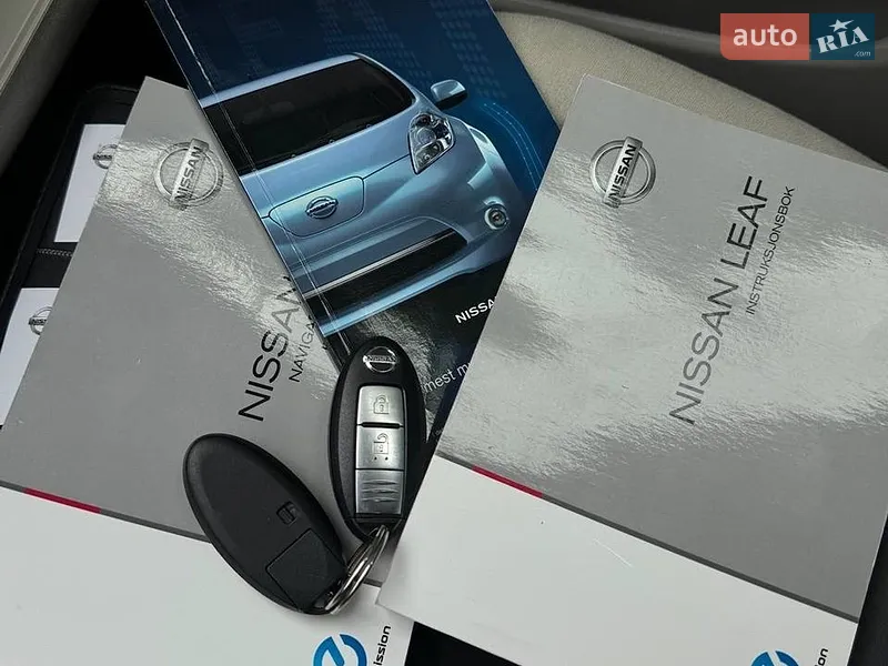 Хетчбек Nissan Leaf 2012 в Львові документ