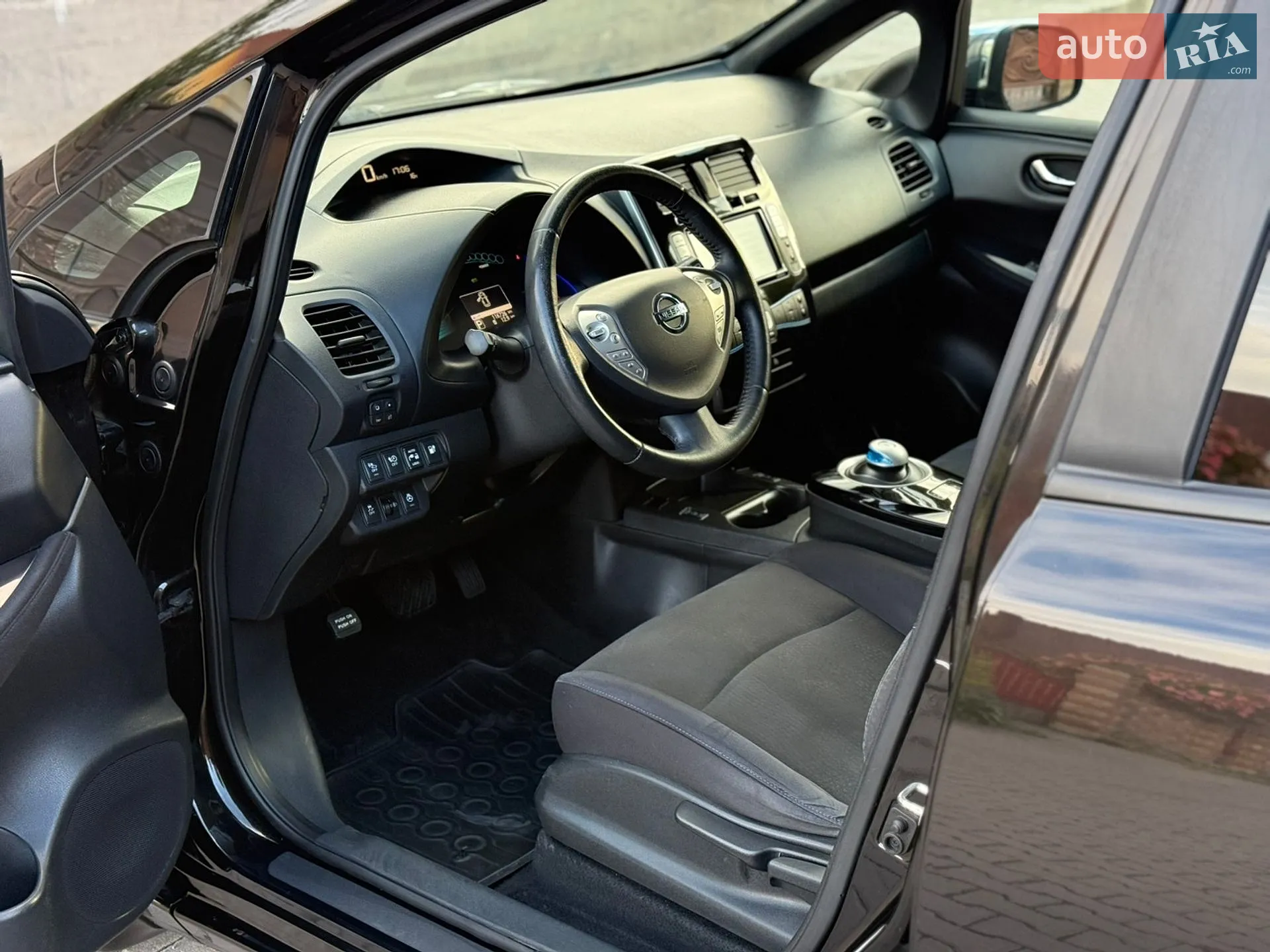 2014 Nissan Leaf - мініатюра 11