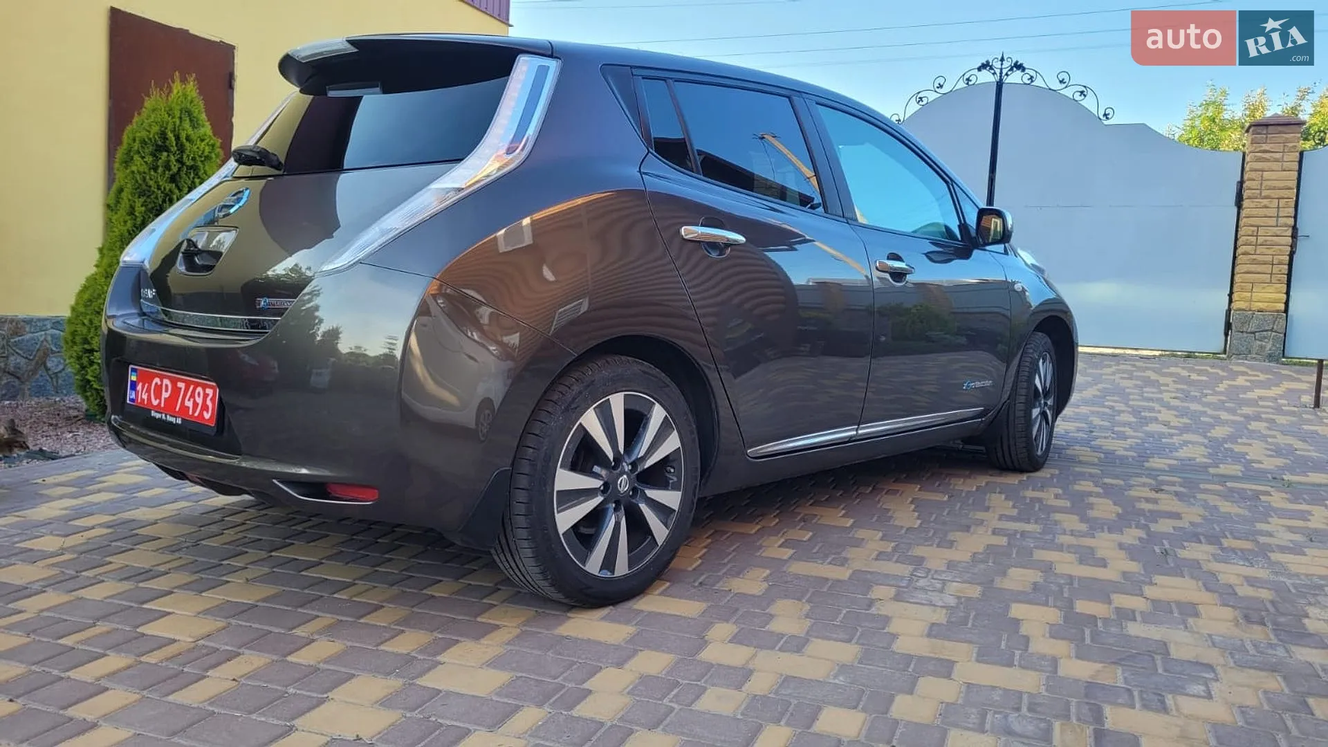 2016 Nissan Leaf - мініатюра 4