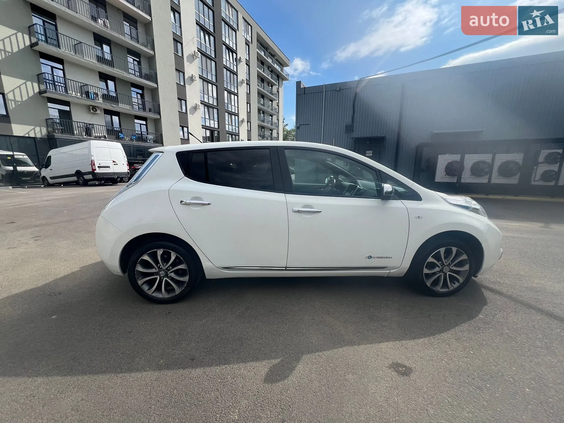 2013 Nissan Leaf - мініатюра 8
