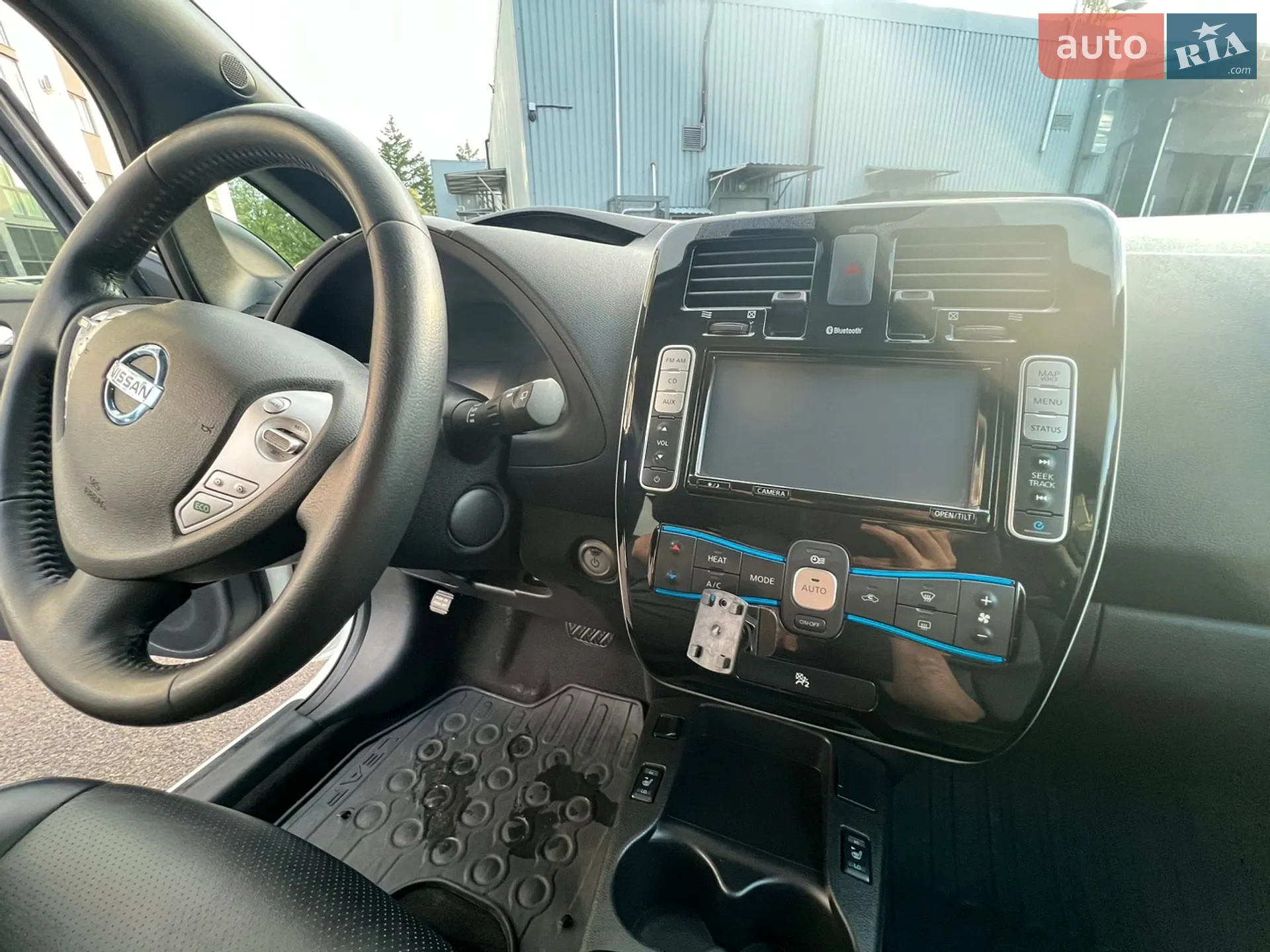 2013 Nissan Leaf - мініатюра 16