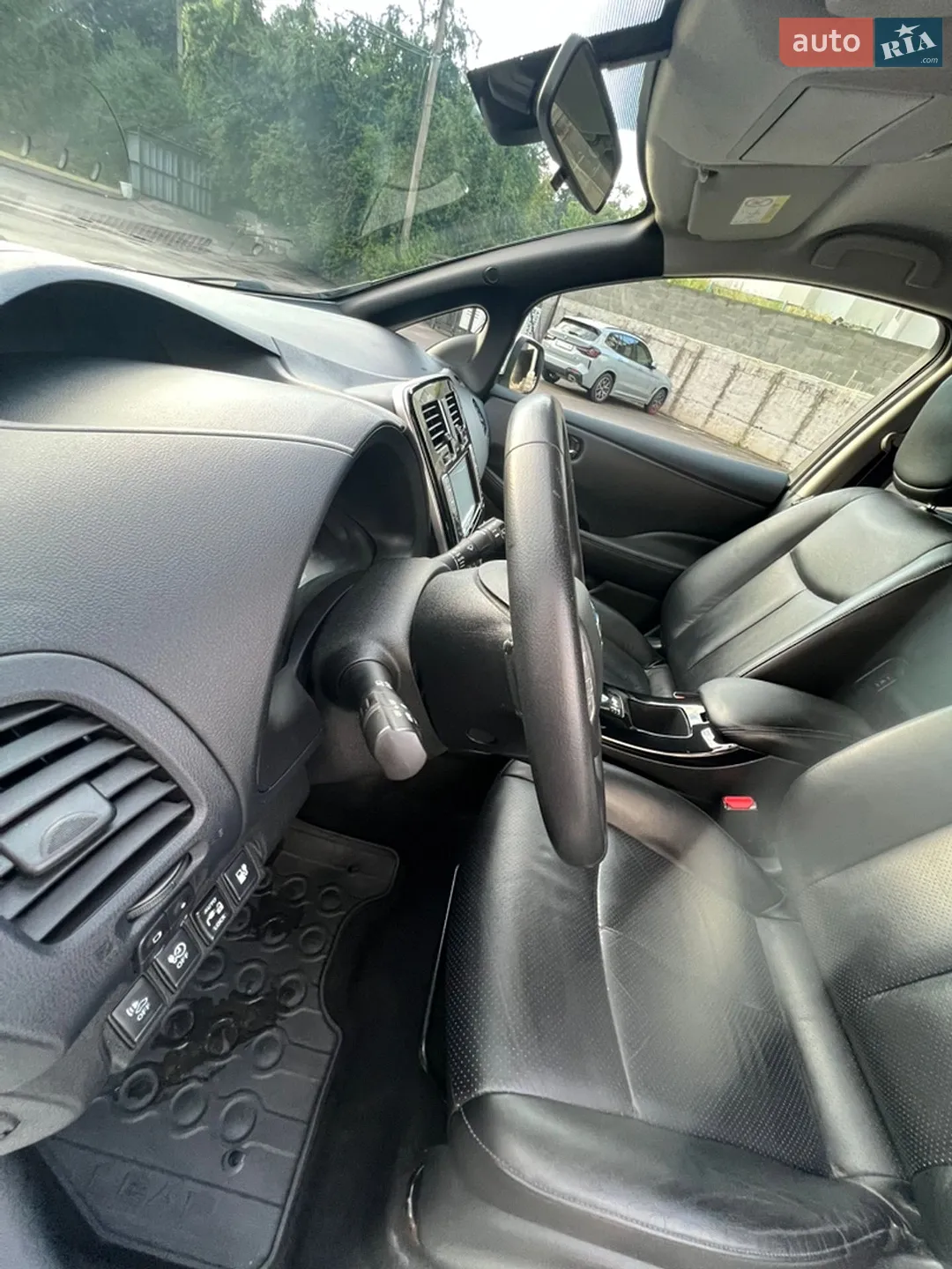 2013 Nissan Leaf - мініатюра 19
