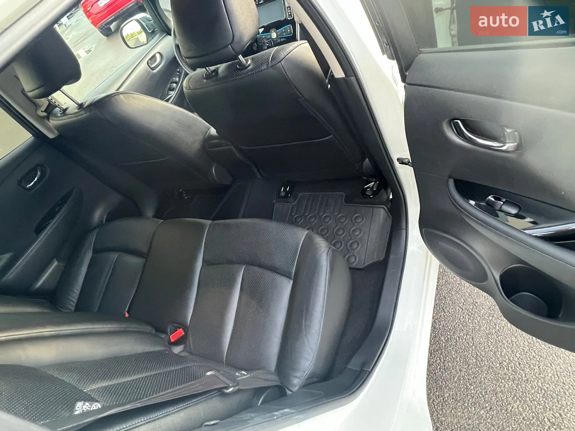 2013 Nissan Leaf - мініатюра 29