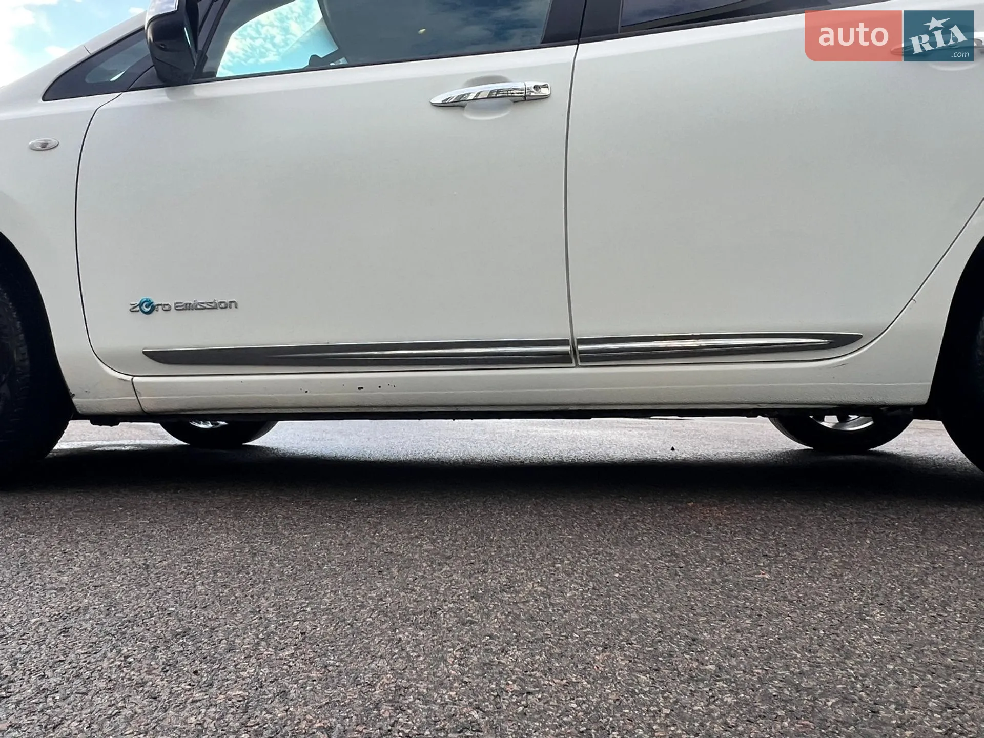 2013 Nissan Leaf - мініатюра 31