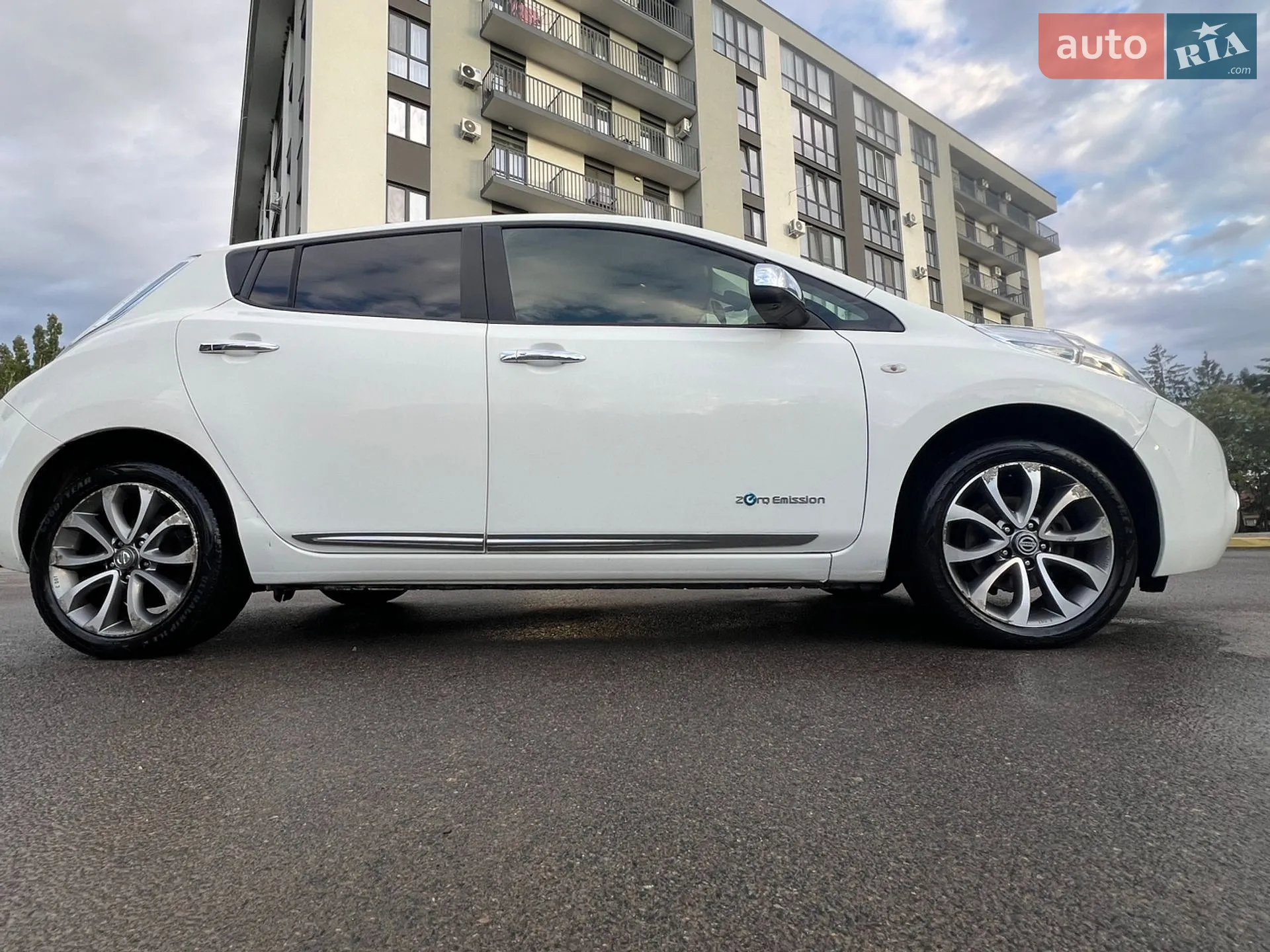 2013 Nissan Leaf - мініатюра 40