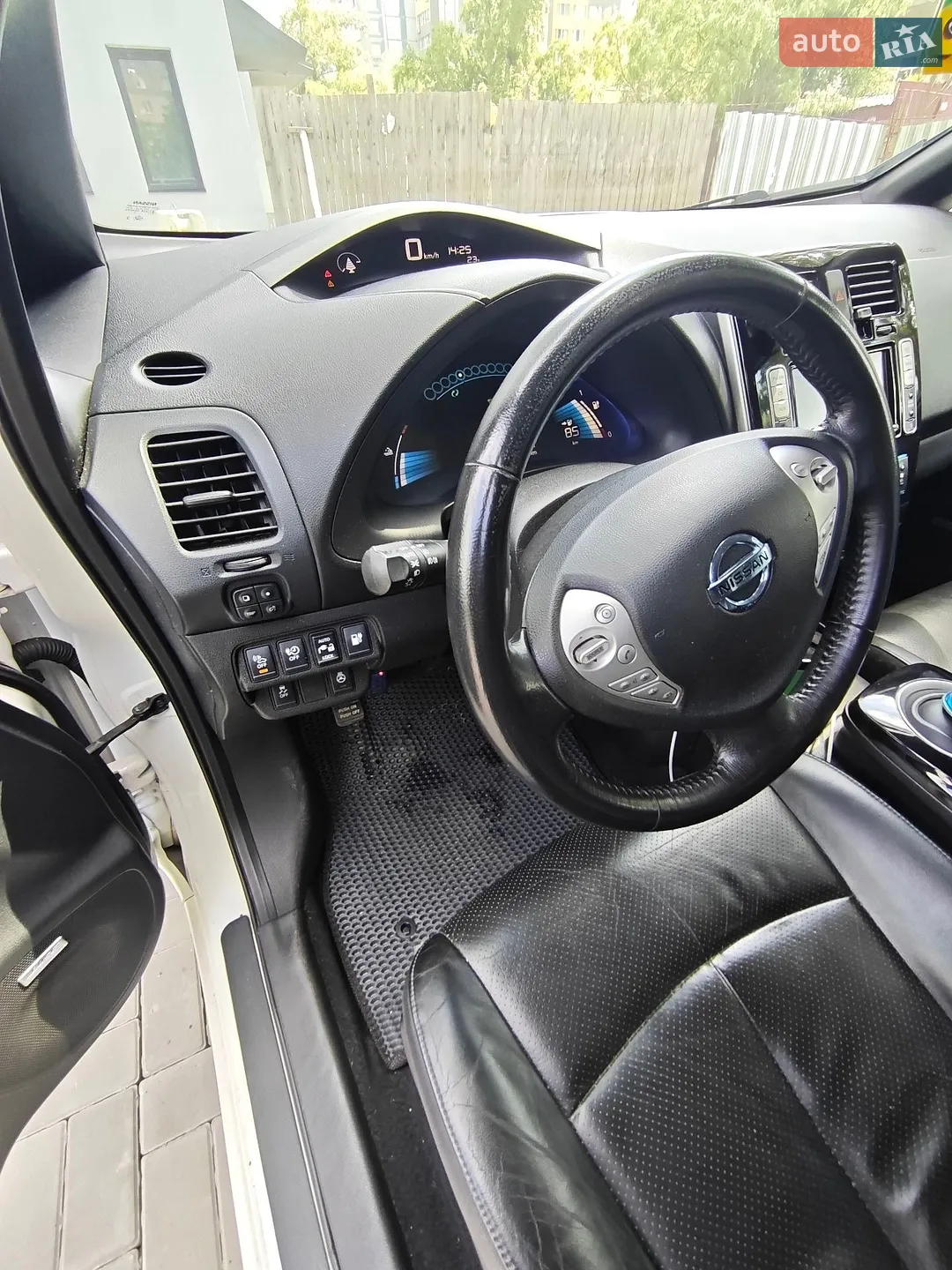 2013 Nissan Leaf - мініатюра 13