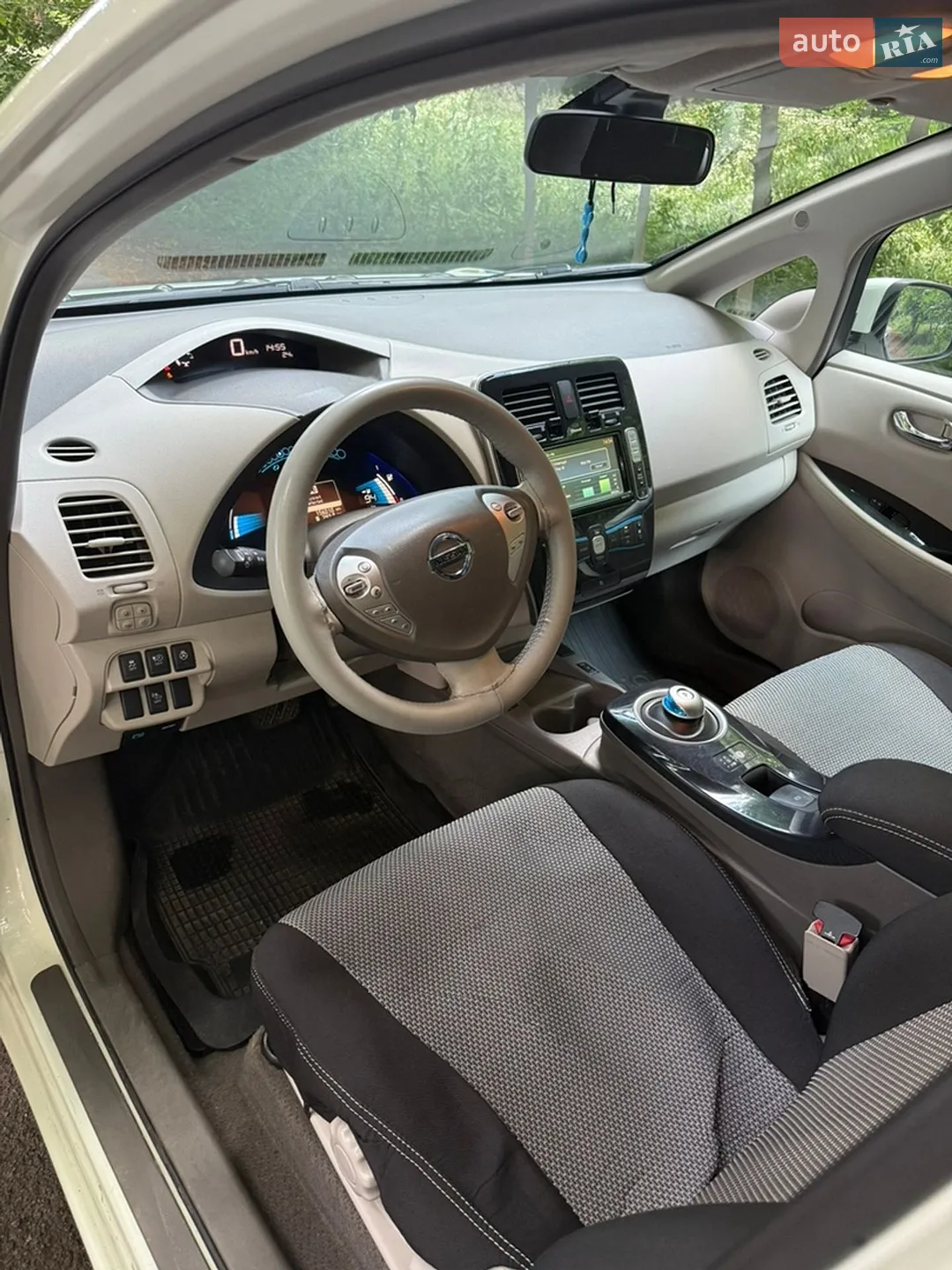 2011 Nissan Leaf - мініатюра 9