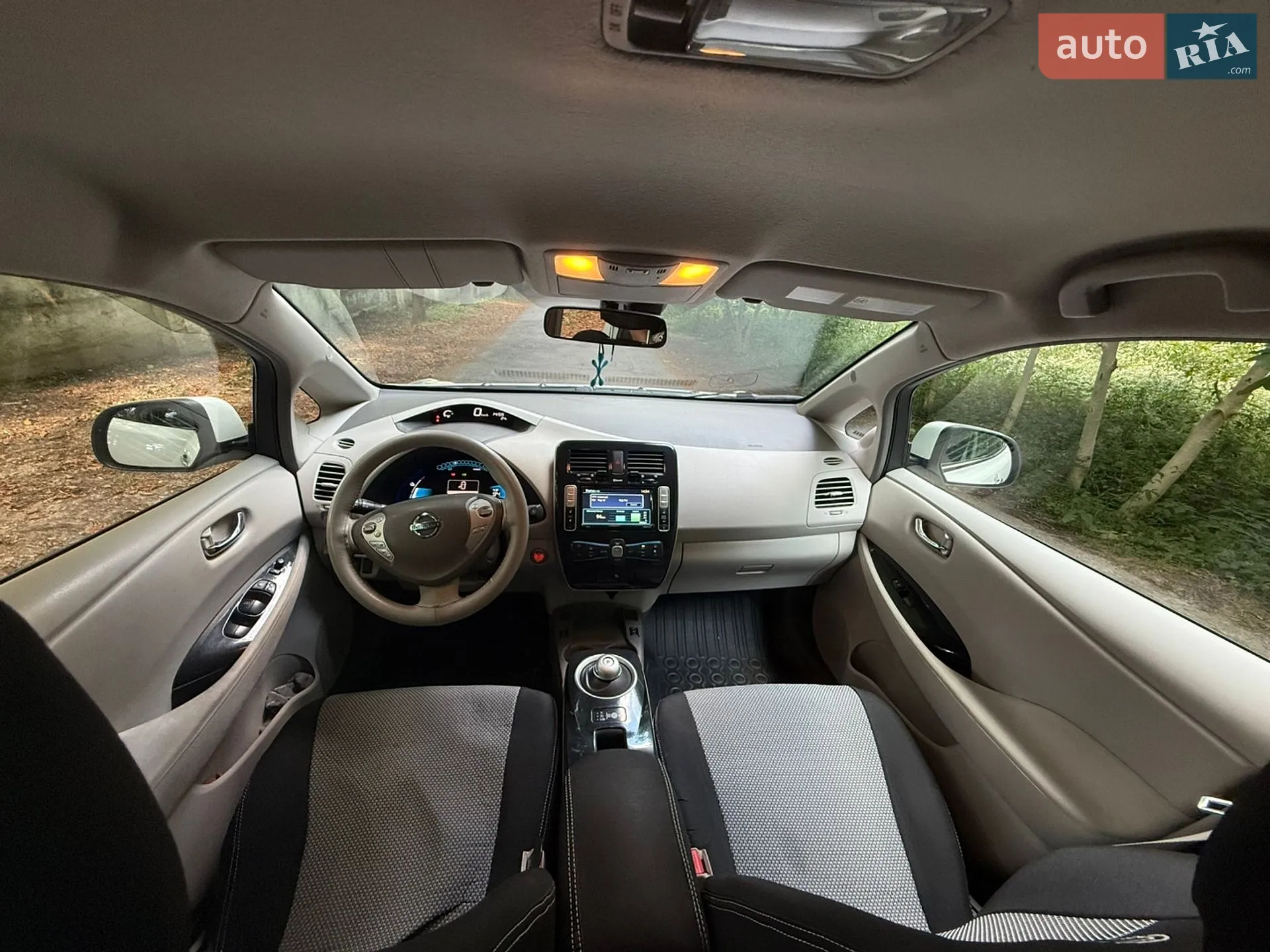 2011 Nissan Leaf - мініатюра 10
