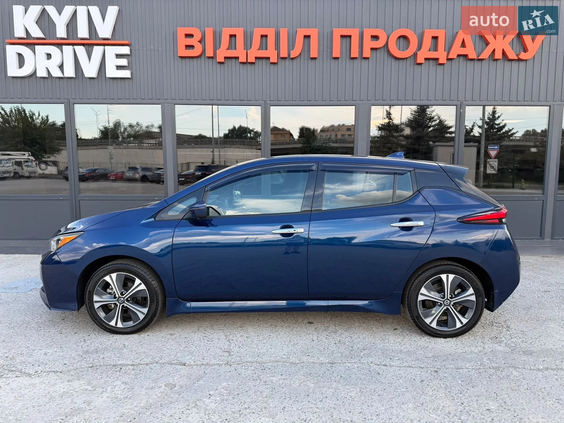 2020 Nissan Leaf - мініатюра 3