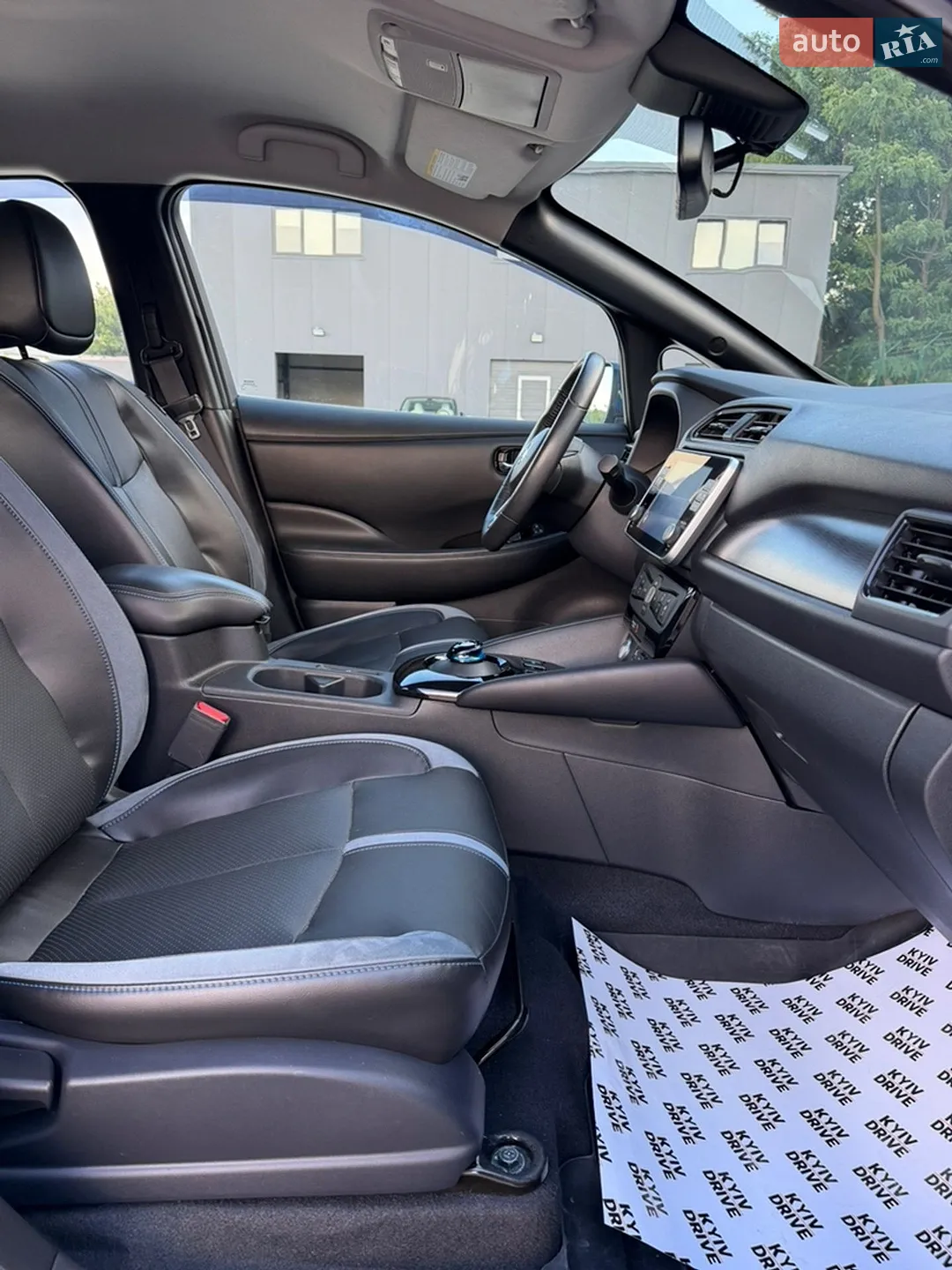 2020 Nissan Leaf - мініатюра 26