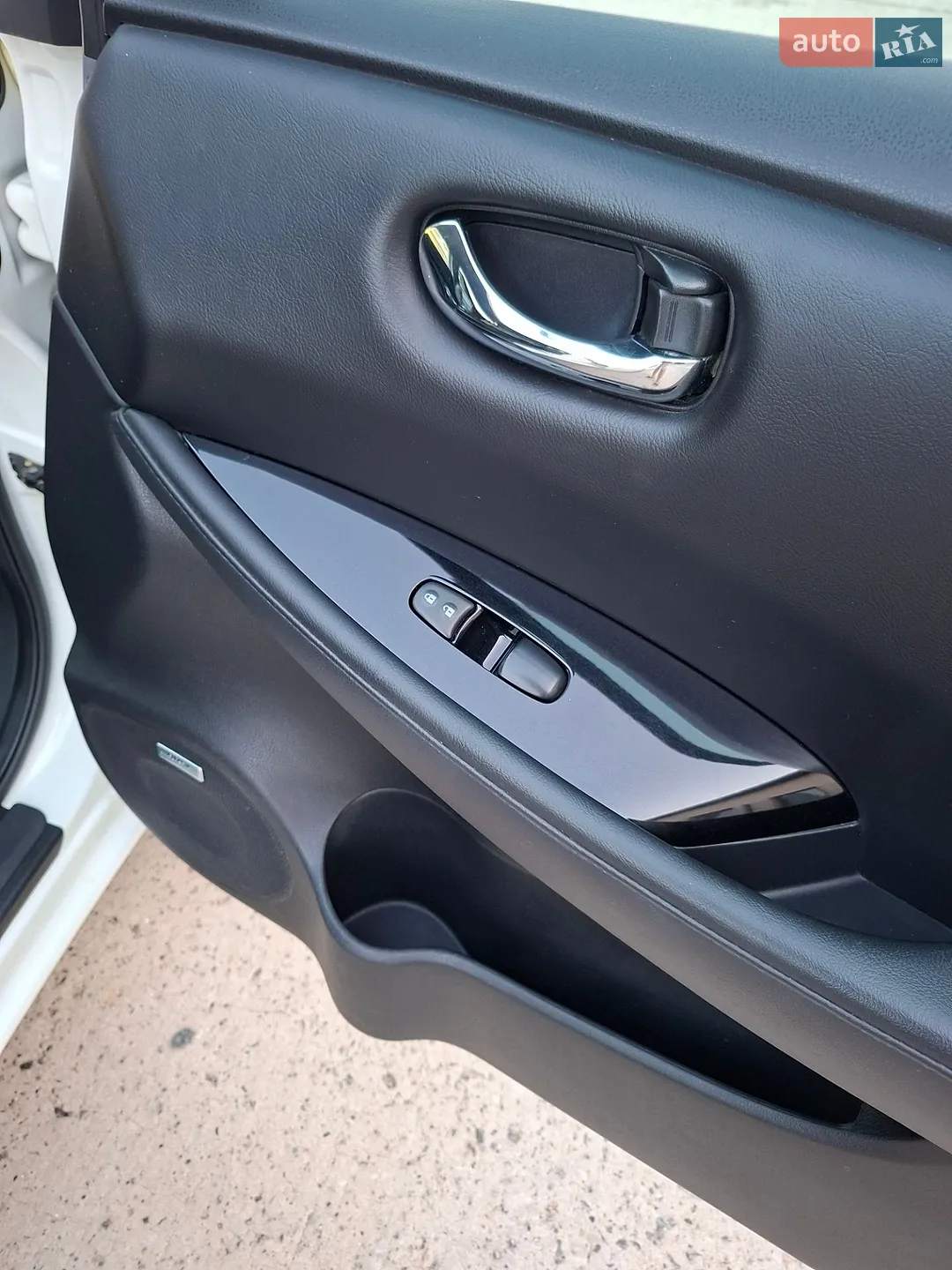 2014 Nissan Leaf - мініатюра 42