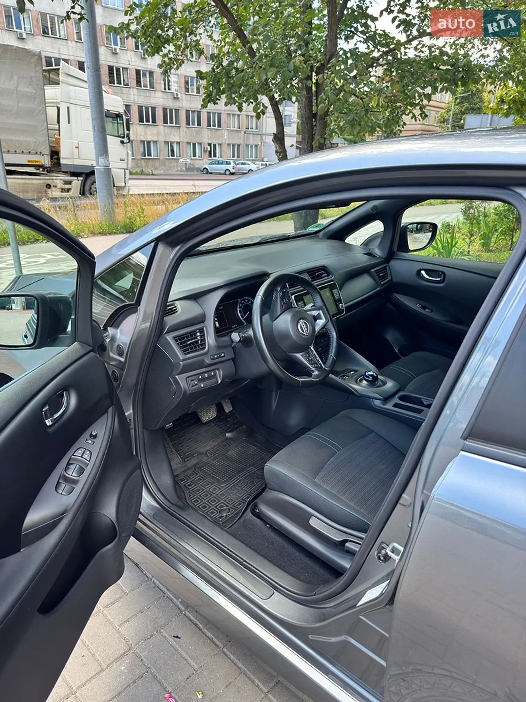 2022 Nissan Leaf - мініатюра 26