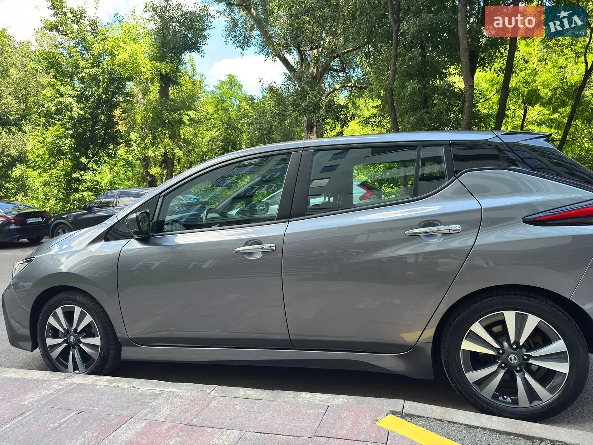 2022 Nissan Leaf - мініатюра 7
