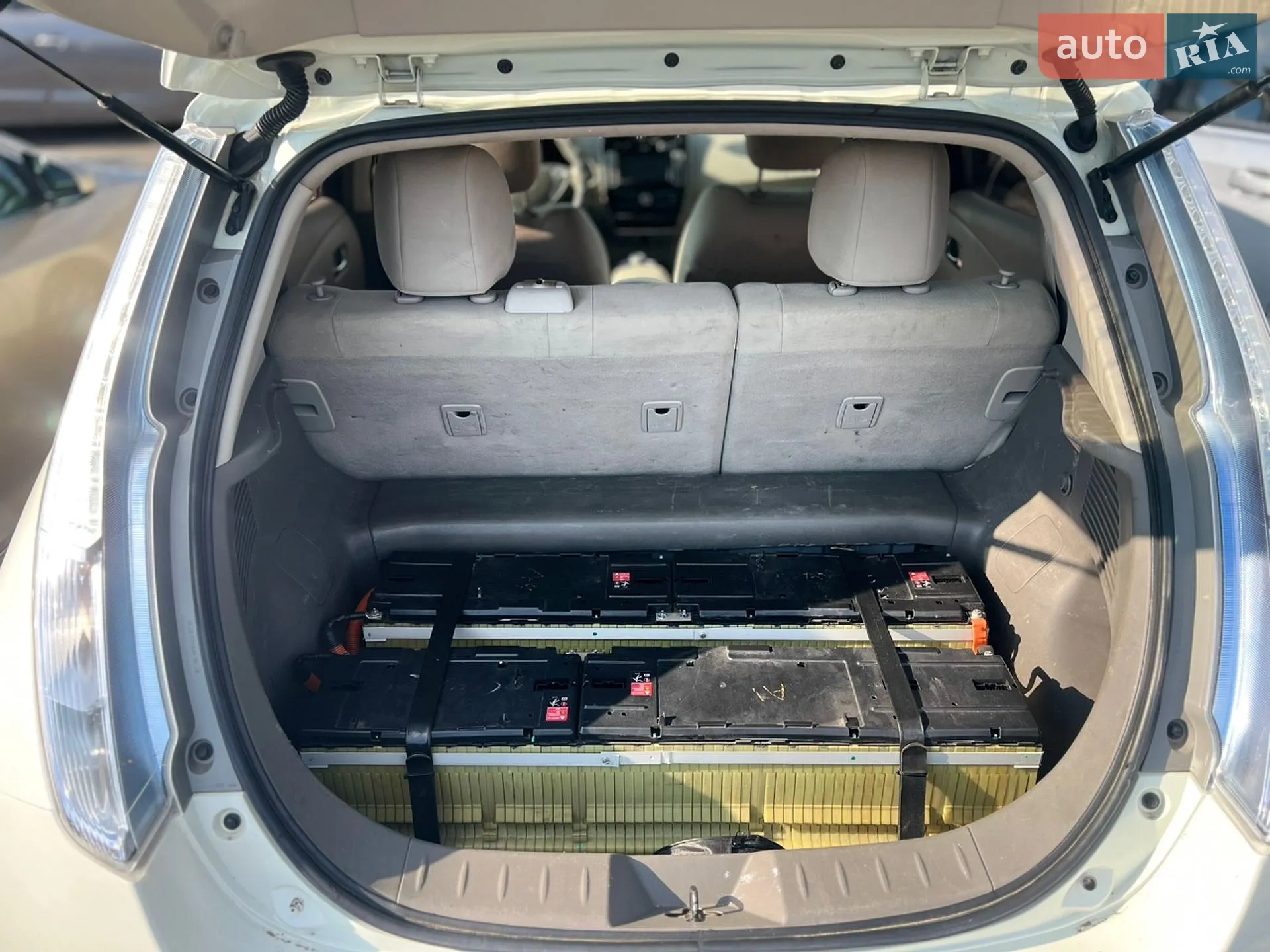 2012 Nissan Leaf - мініатюра 27