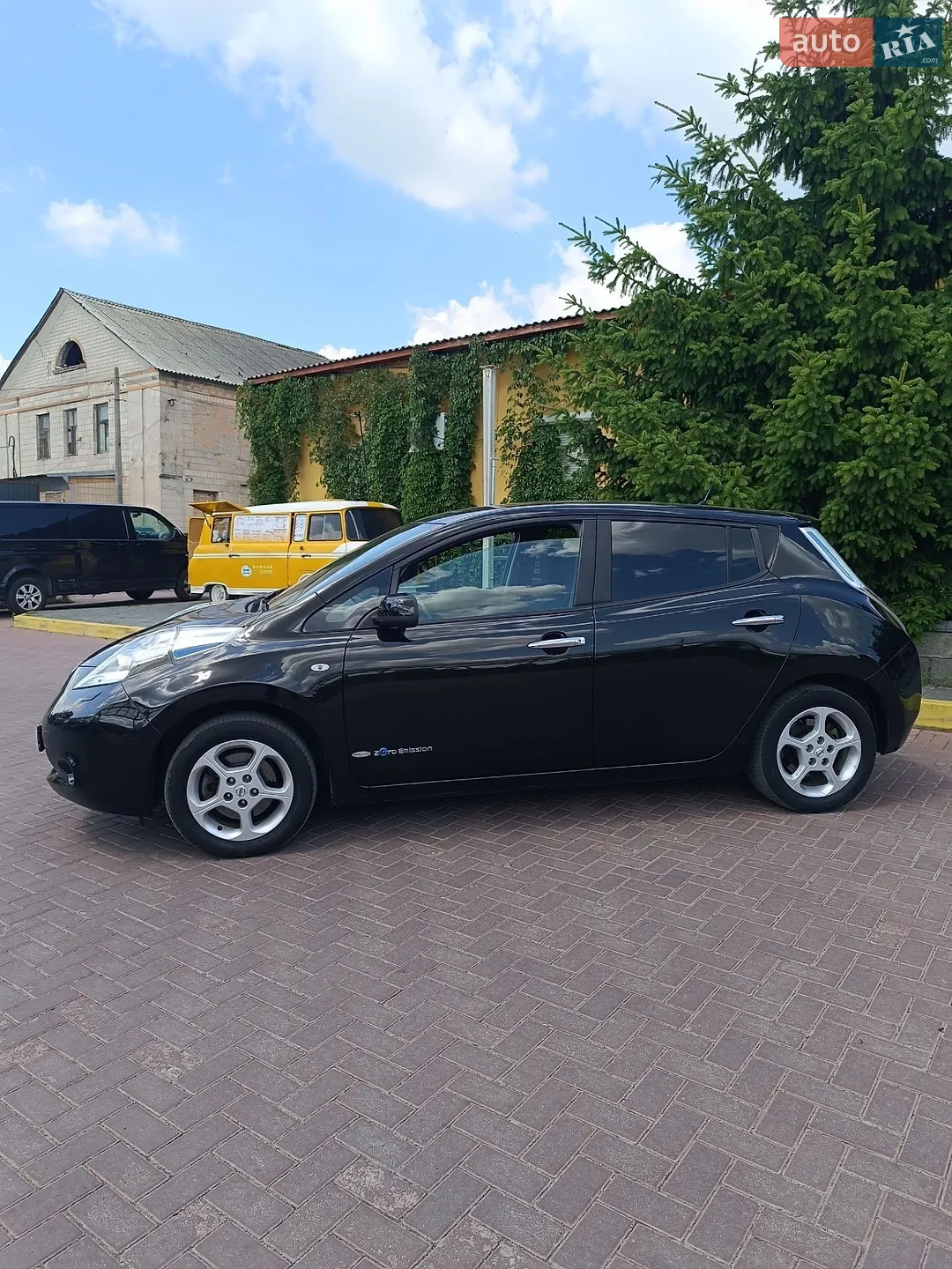 2017 Nissan Leaf - мініатюра 2