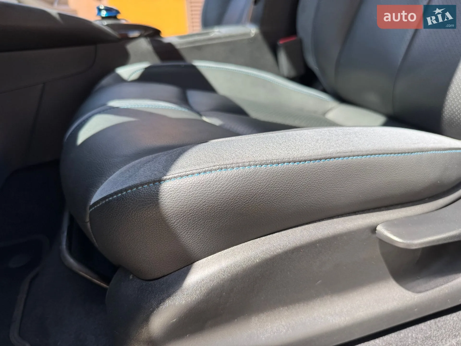 2020 Nissan Leaf - мініатюра 28