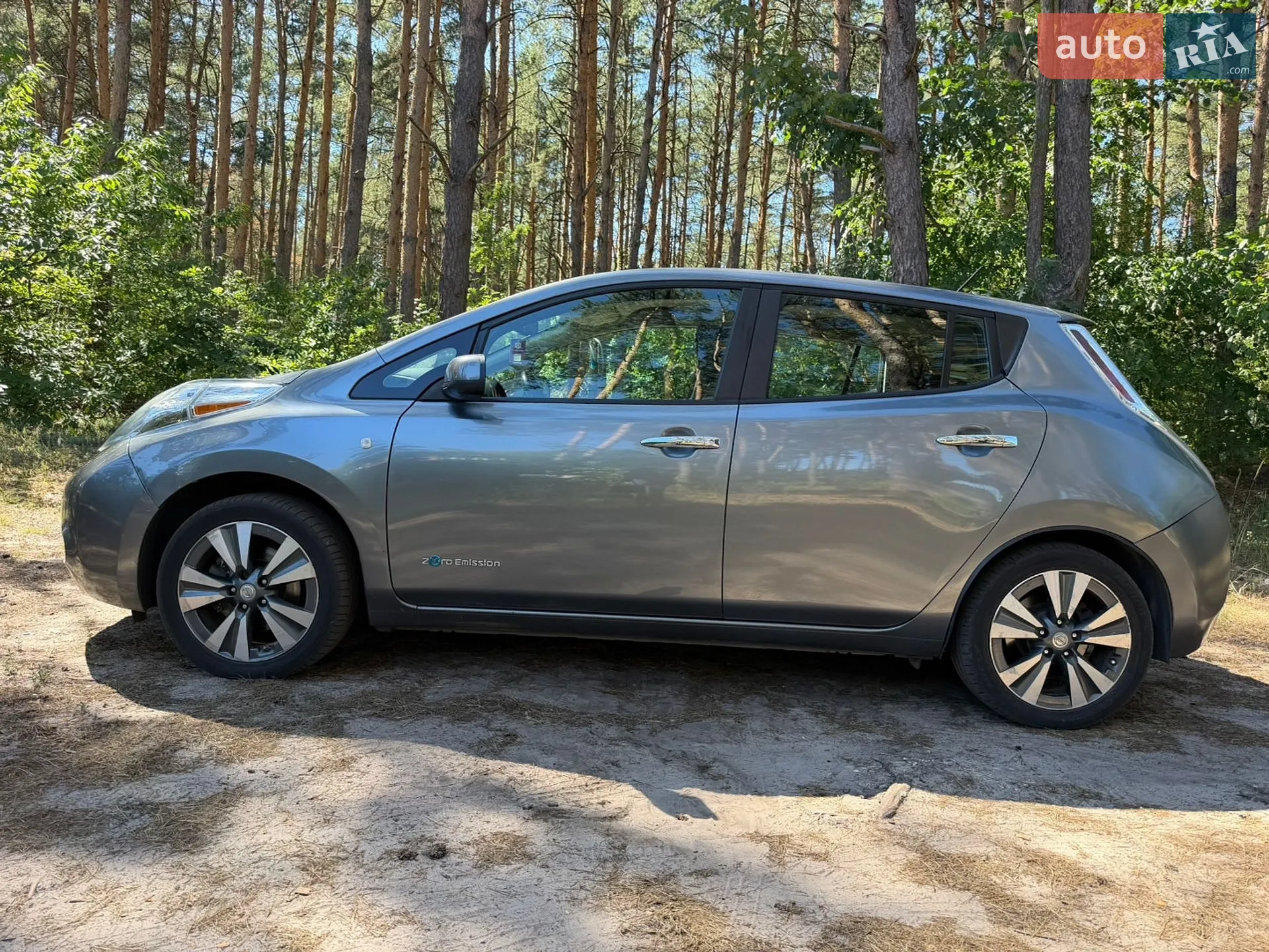 2015 Nissan Leaf - мініатюра 9