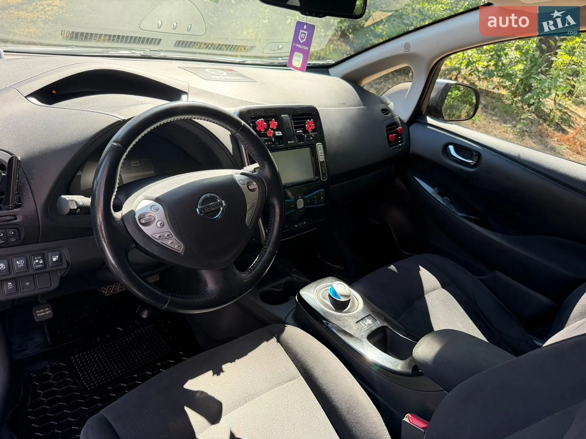 2015 Nissan Leaf - мініатюра 18