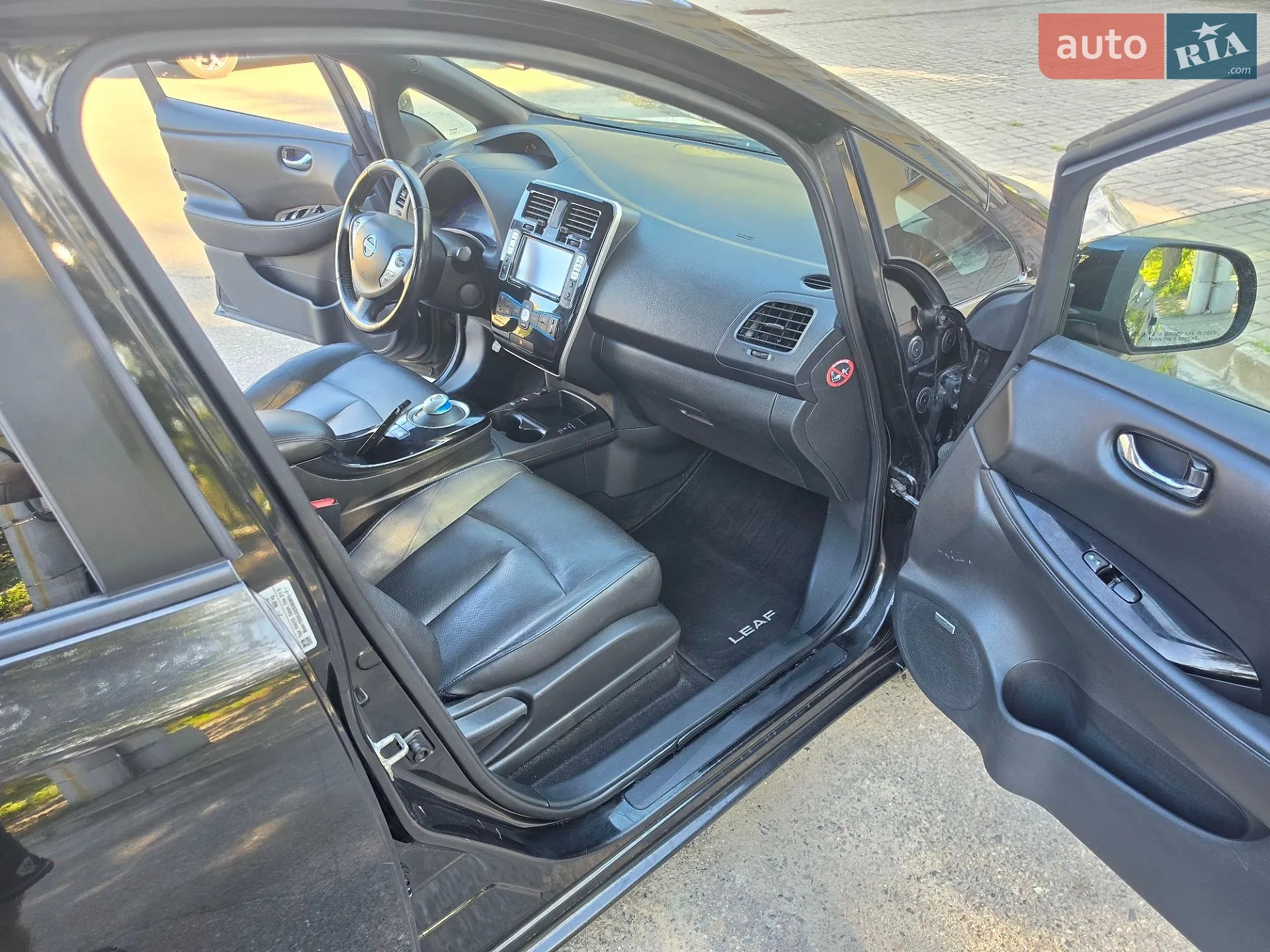 2013 Nissan Leaf - мініатюра 31