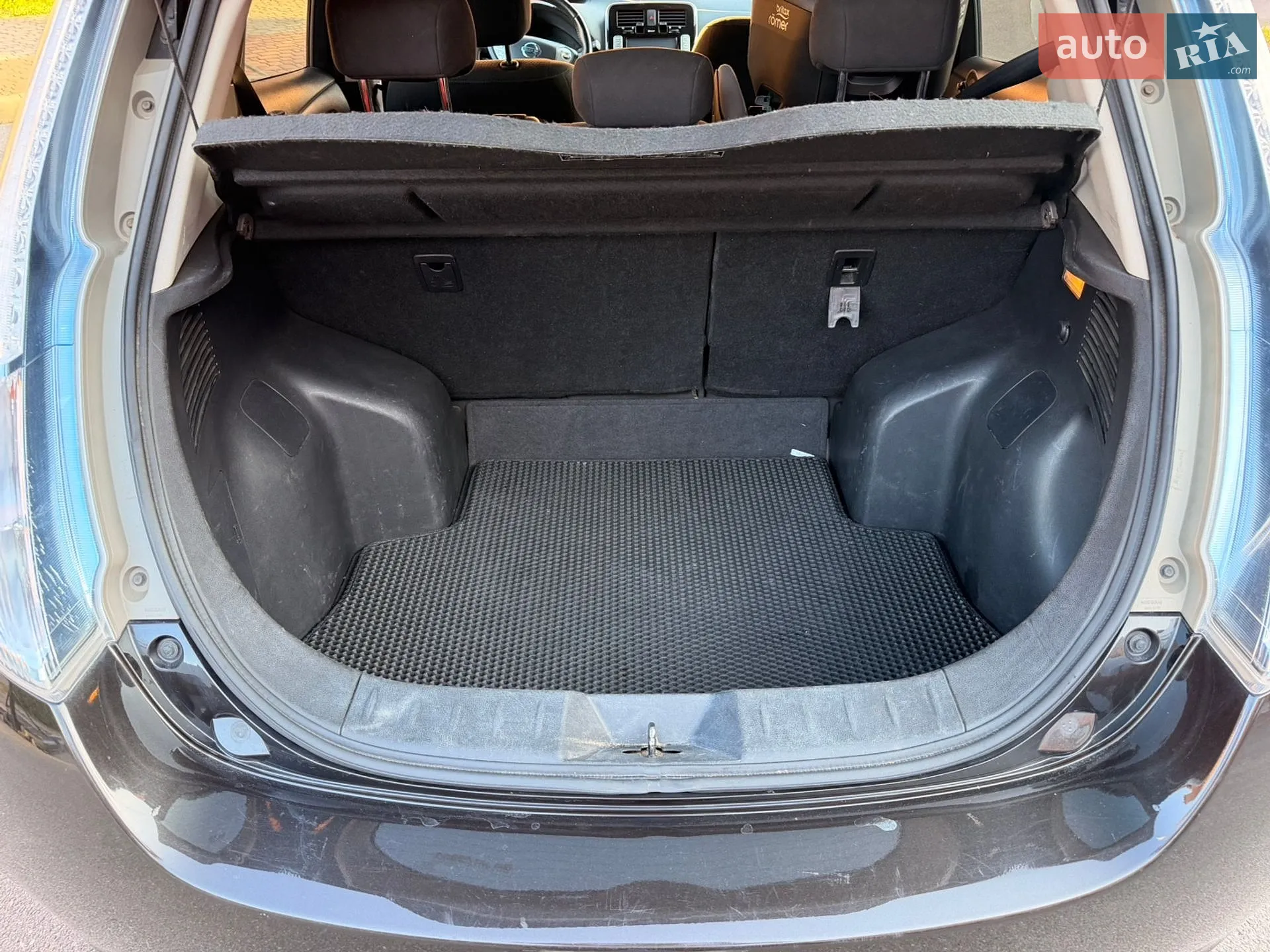 2013 Nissan Leaf - мініатюра 10
