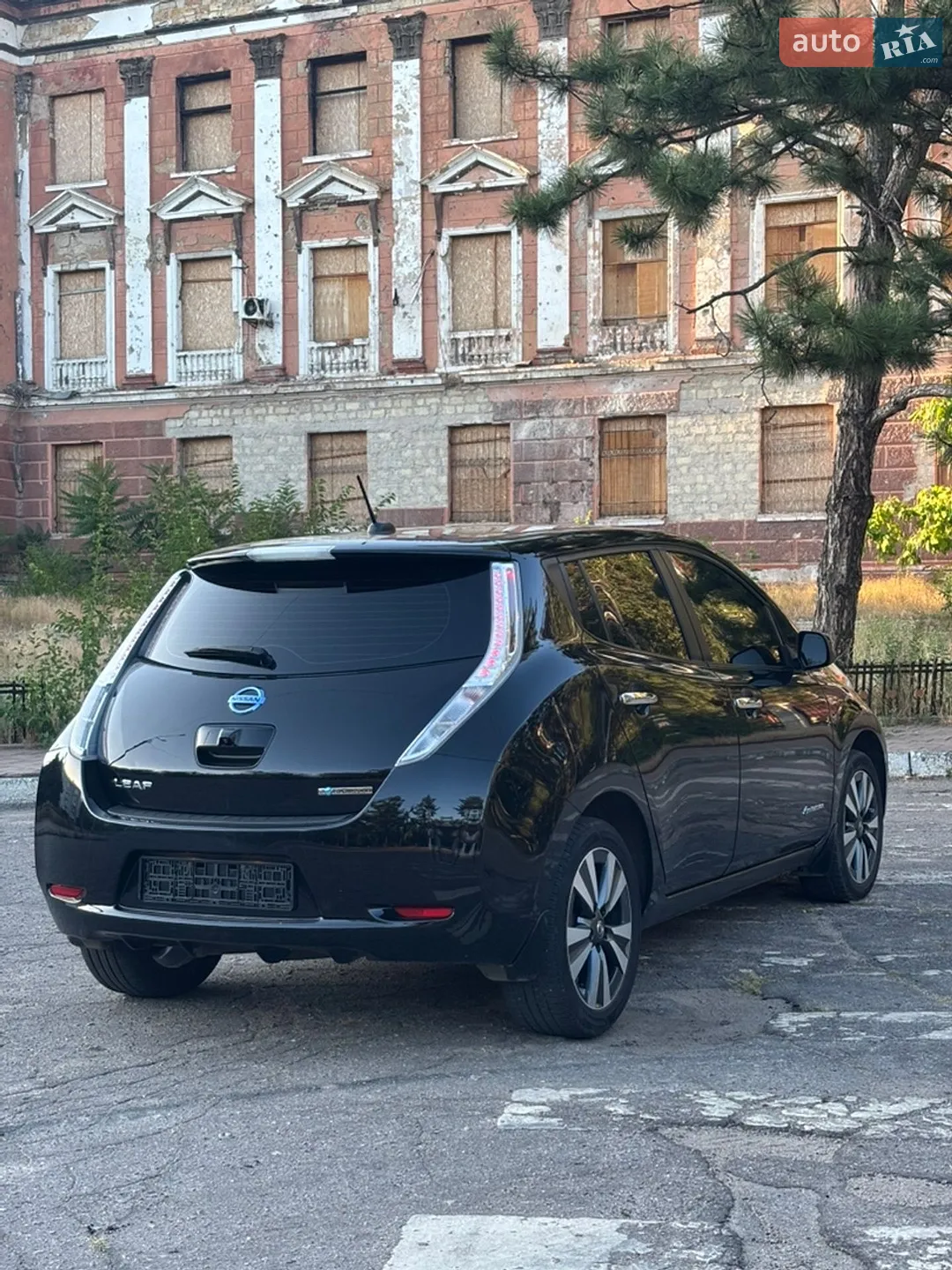 2016 Nissan Leaf - мініатюра 6