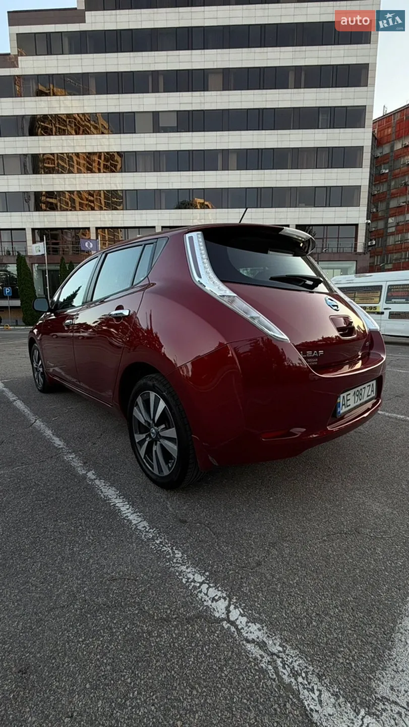 2015 Nissan Leaf - мініатюра 14