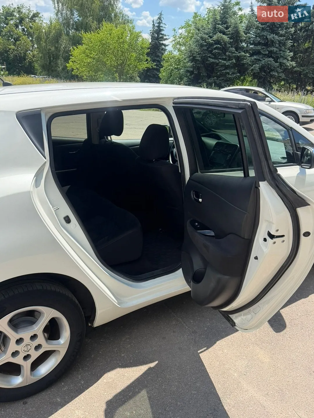 2014 Nissan Leaf - мініатюра 13