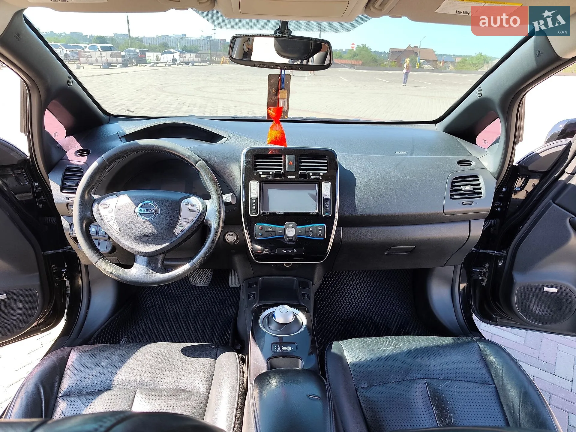 2013 Nissan Leaf - мініатюра 16