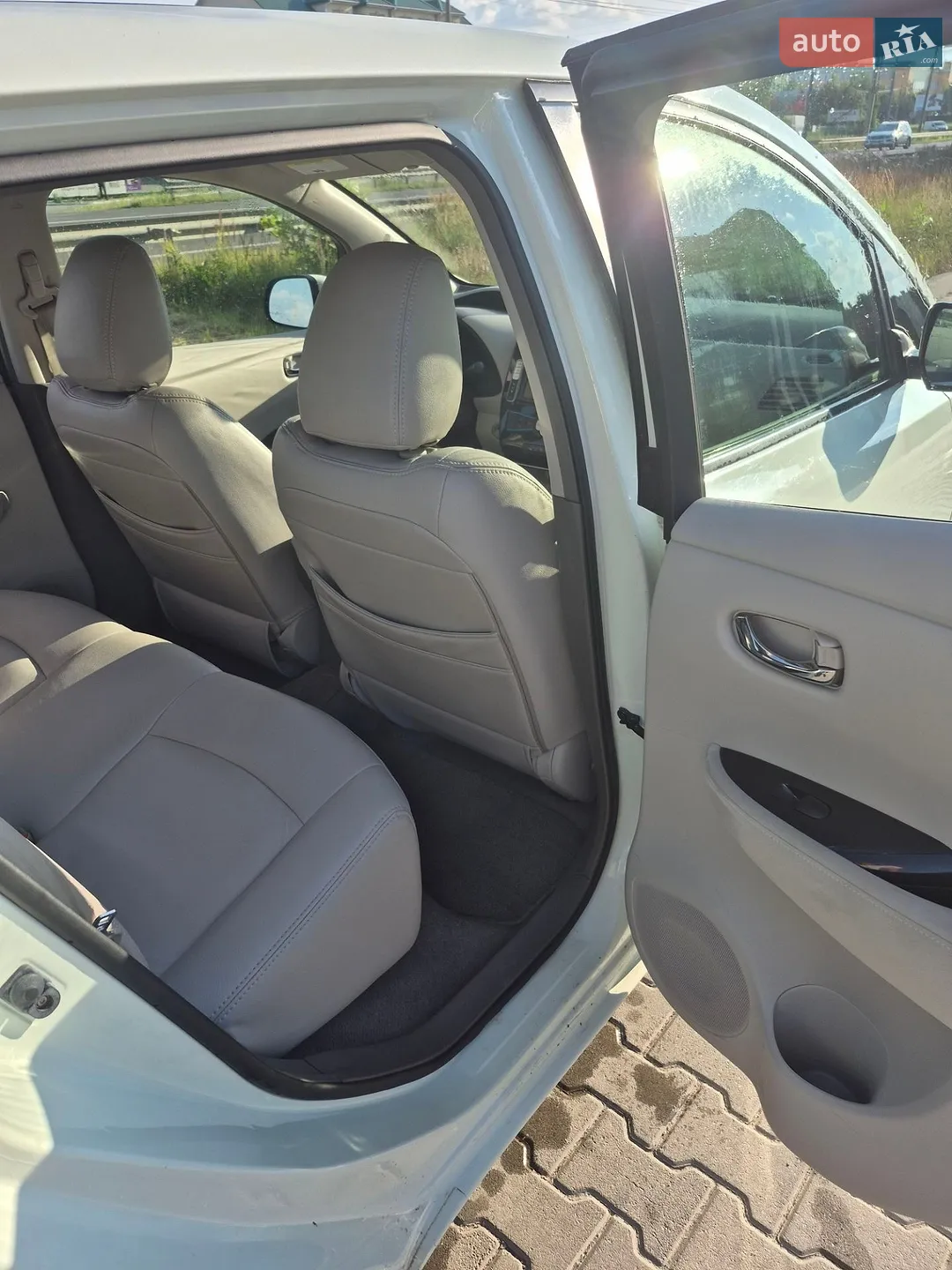 2012 Nissan Leaf - мініатюра 6
