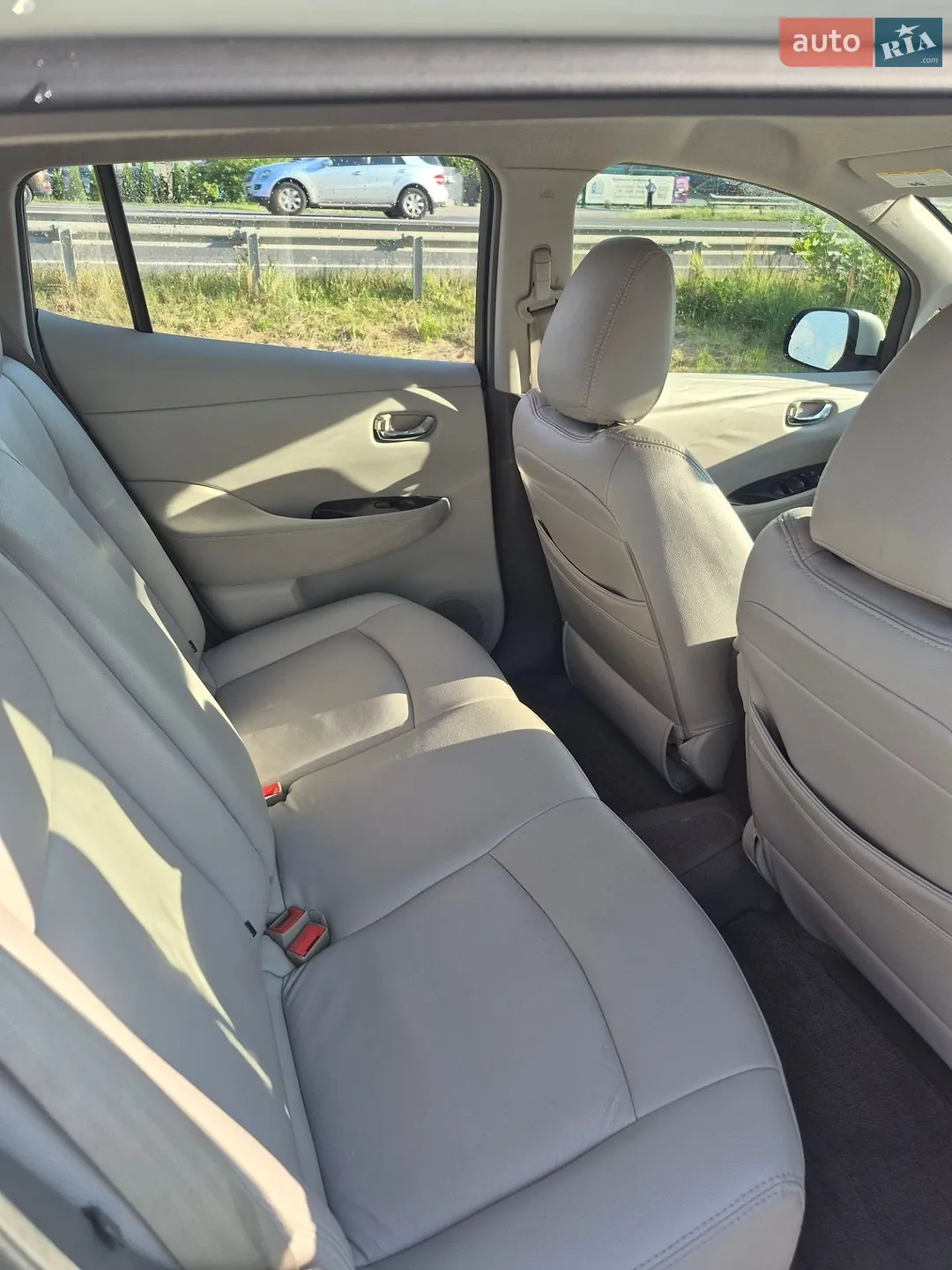 2012 Nissan Leaf - мініатюра 7