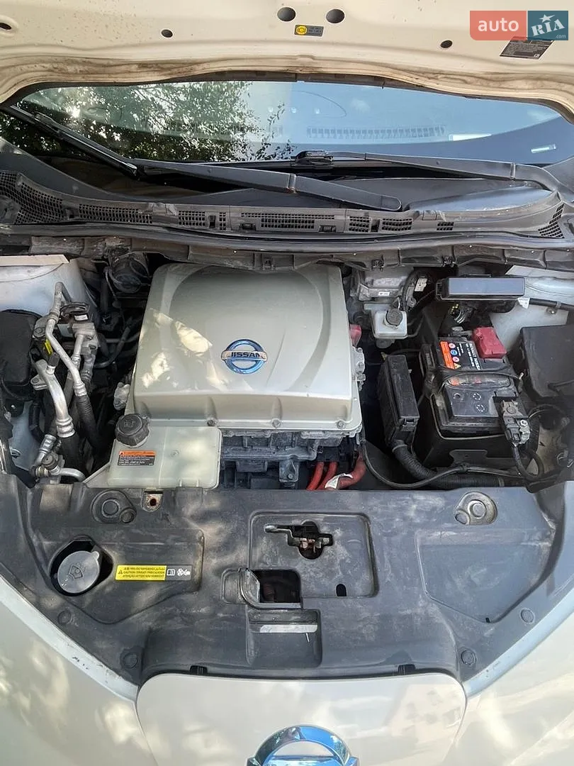 2015 Nissan Leaf - мініатюра 33