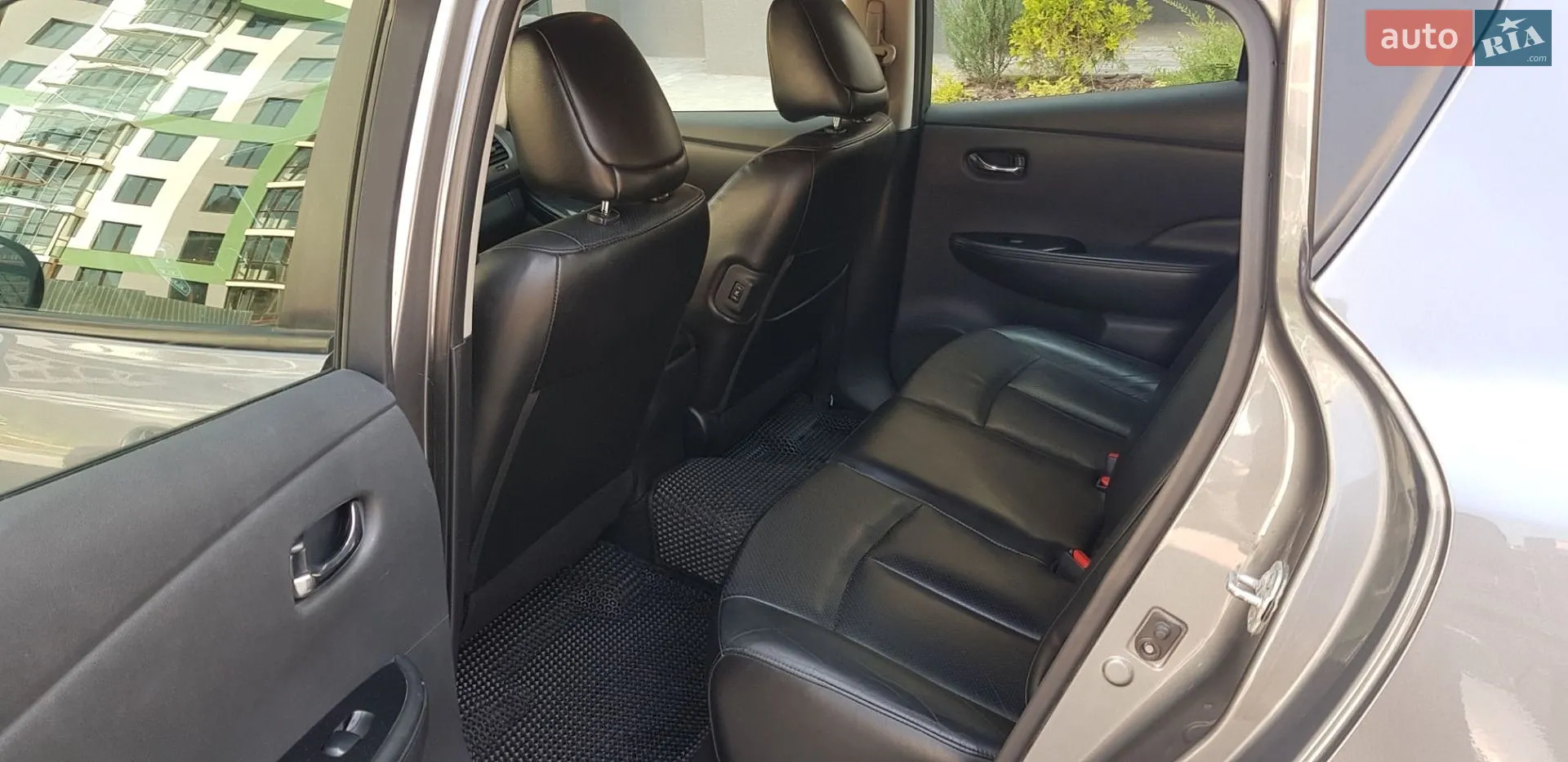 2016 Nissan Leaf - мініатюра 16