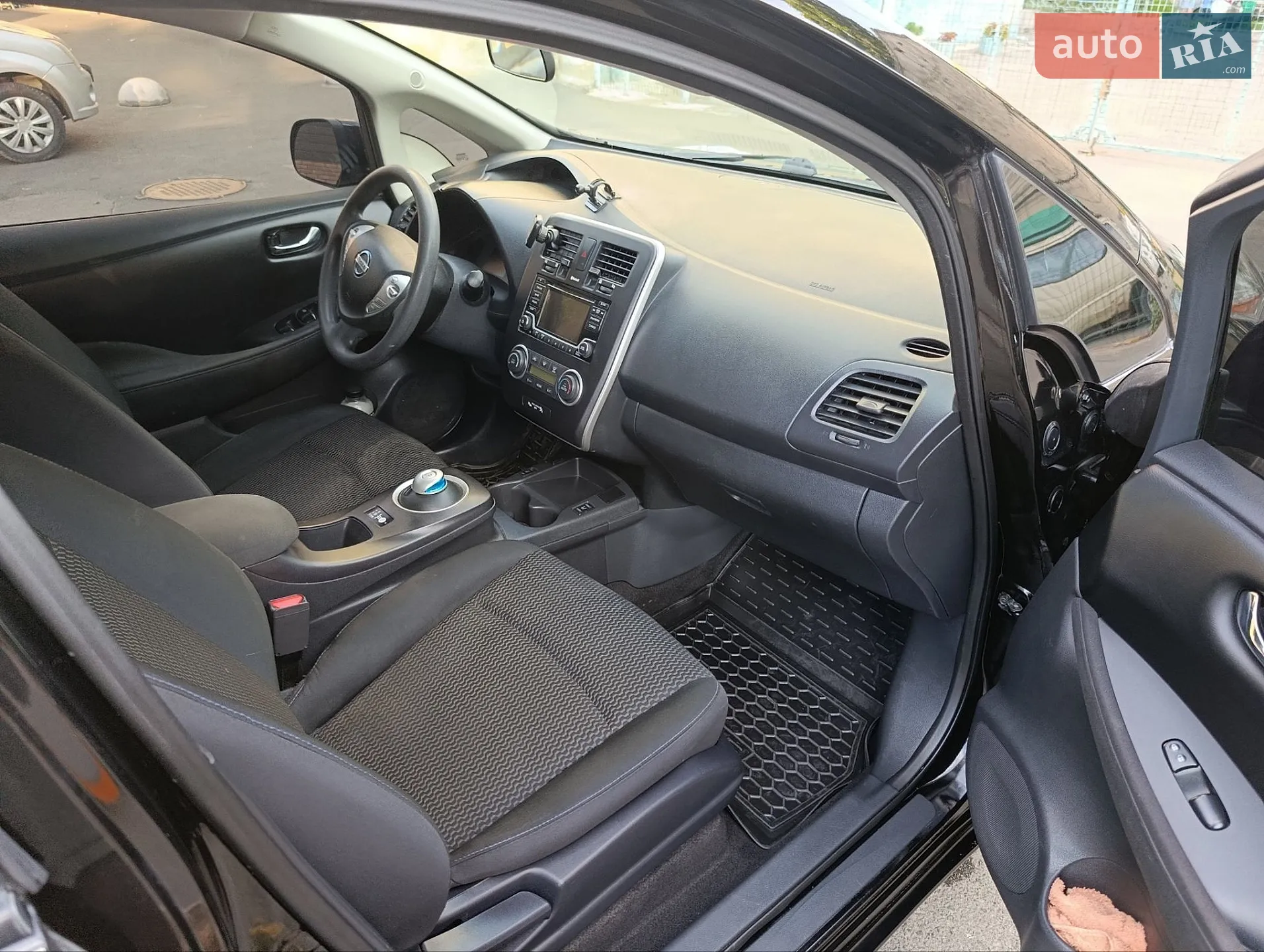 2017 Nissan Leaf - мініатюра 4