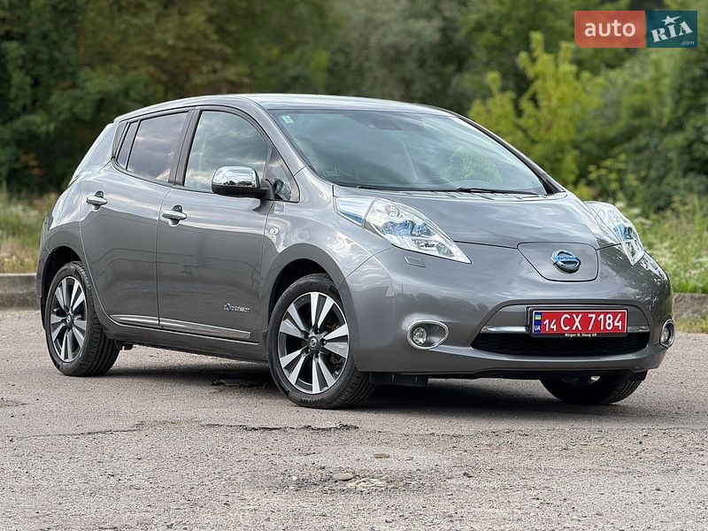 Хэтчбек Nissan Leaf 2016 в Дрогобыче