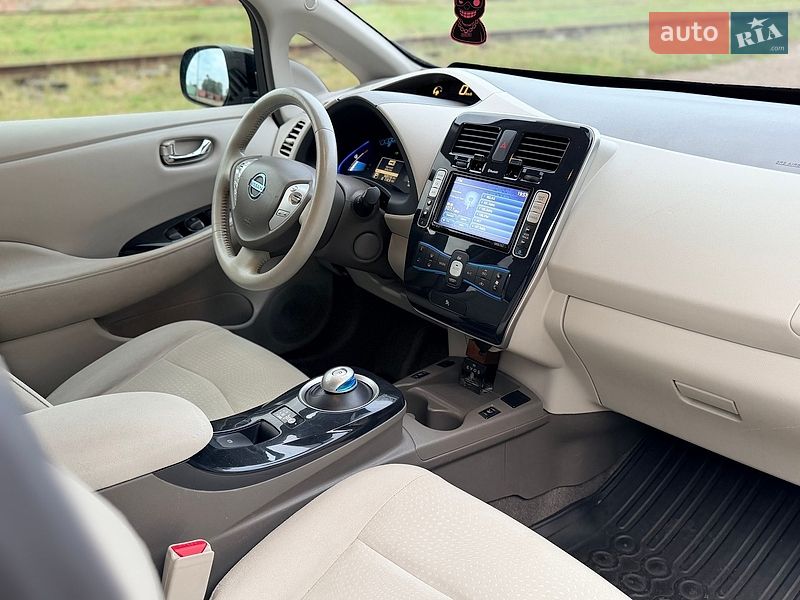 Хетчбек Nissan Leaf 2012 в Бердичеві фото 6 Хетчбек Nissan Leaf 2012 в Бердичеві