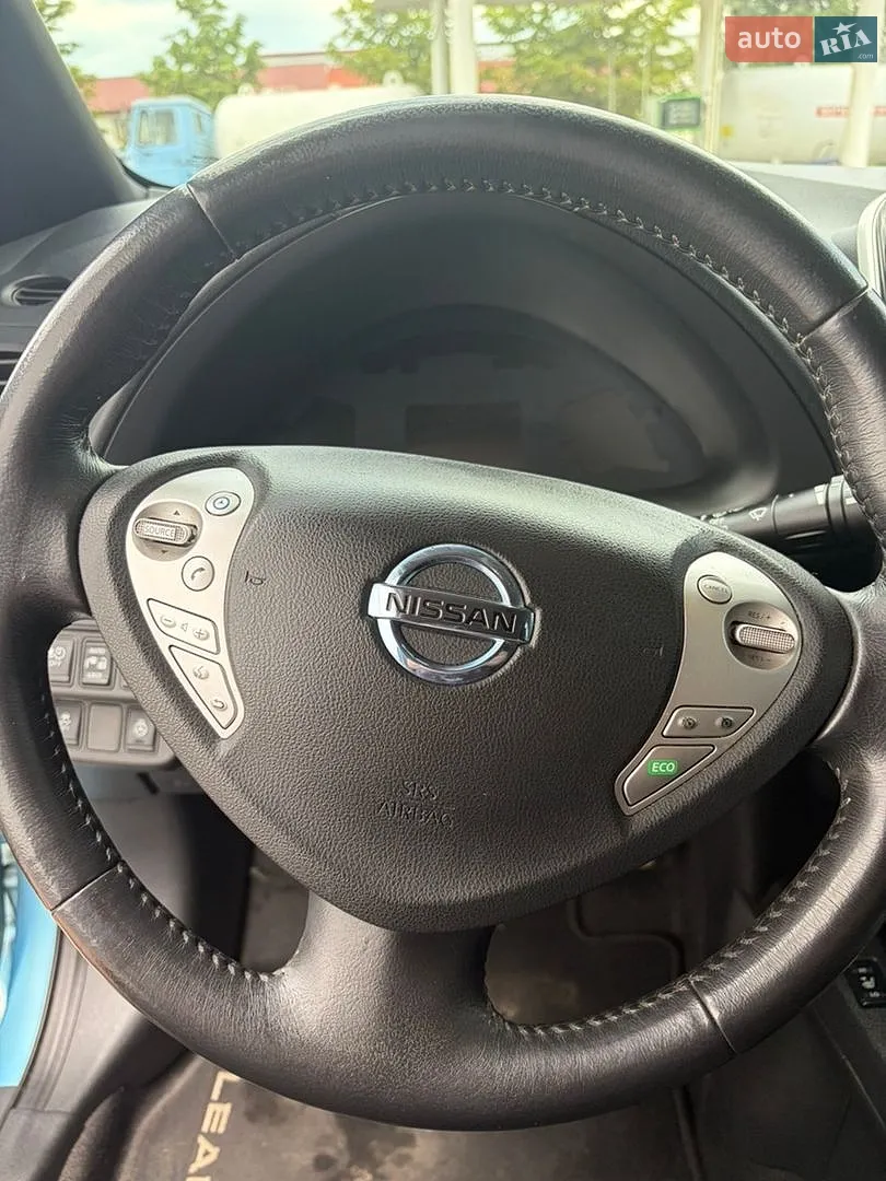 2015 Nissan Leaf - мініатюра 14