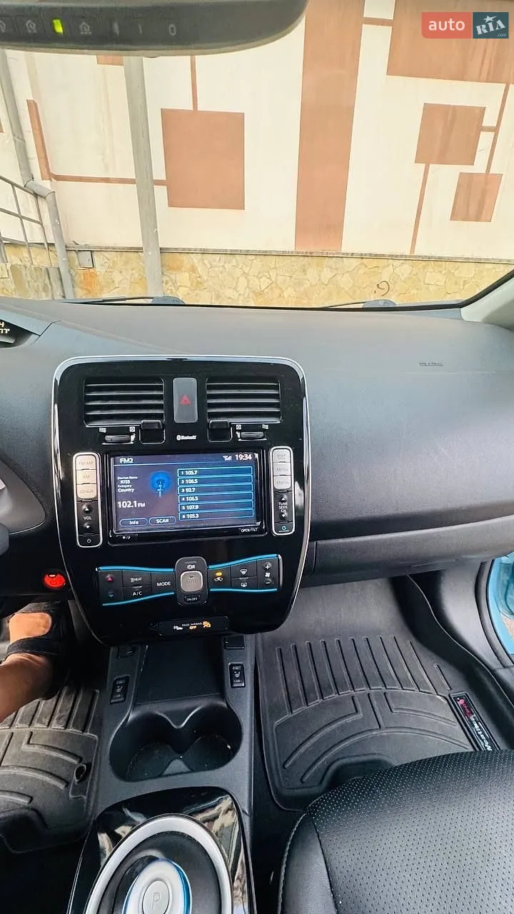 2015 Nissan Leaf - мініатюра 14