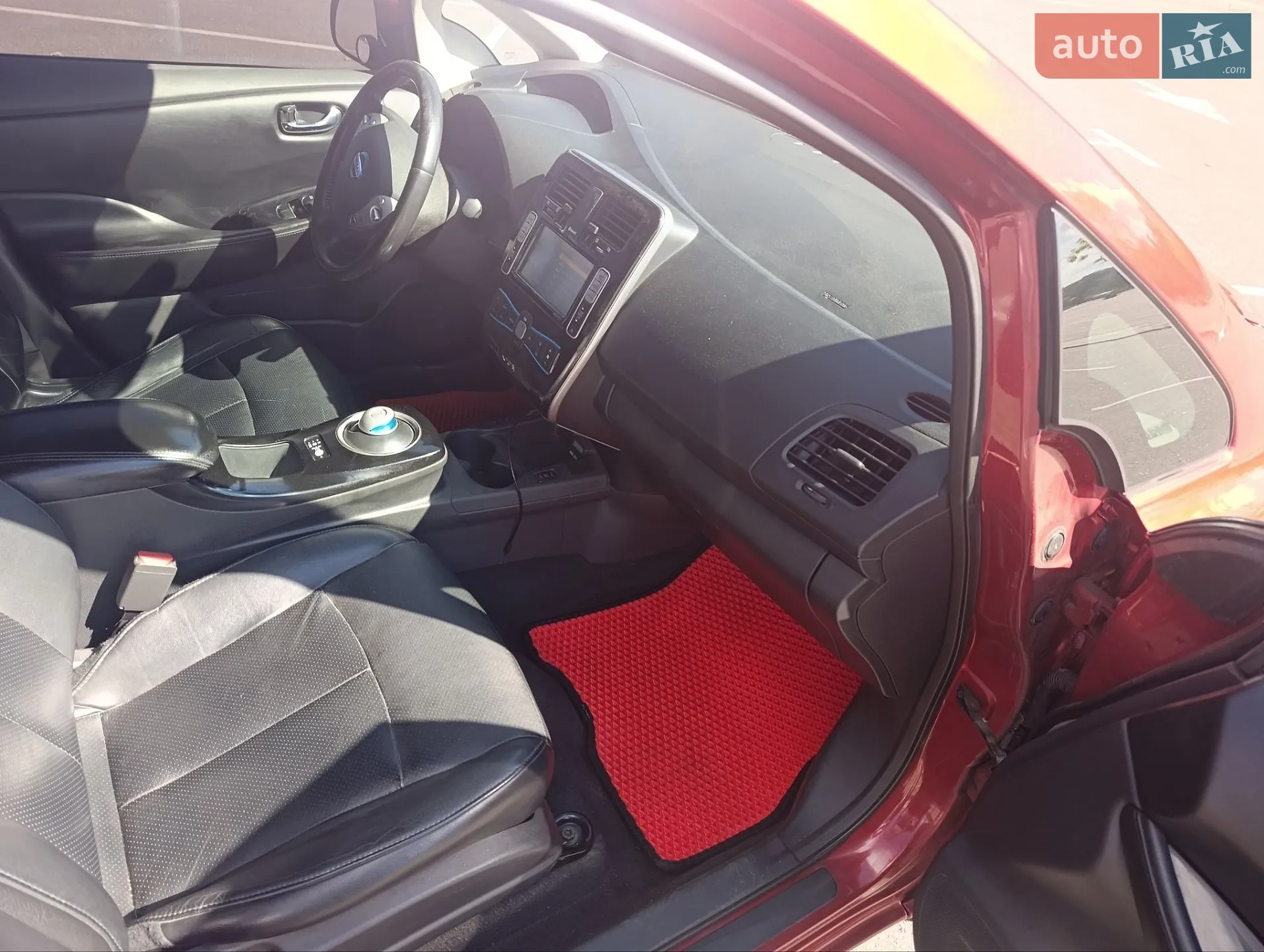 2015 Nissan Leaf - мініатюра 12