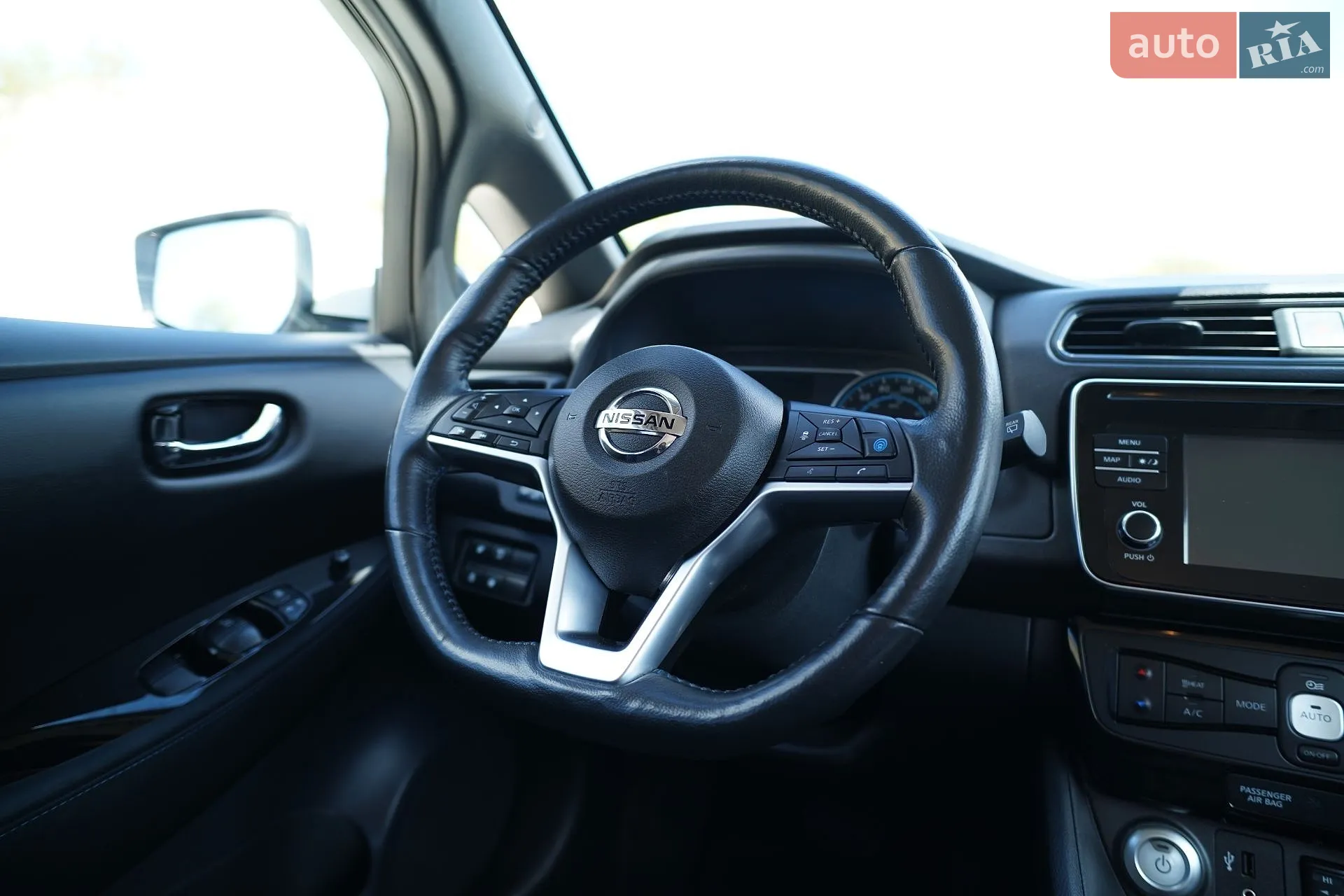 2019 Nissan Leaf - мініатюра 11