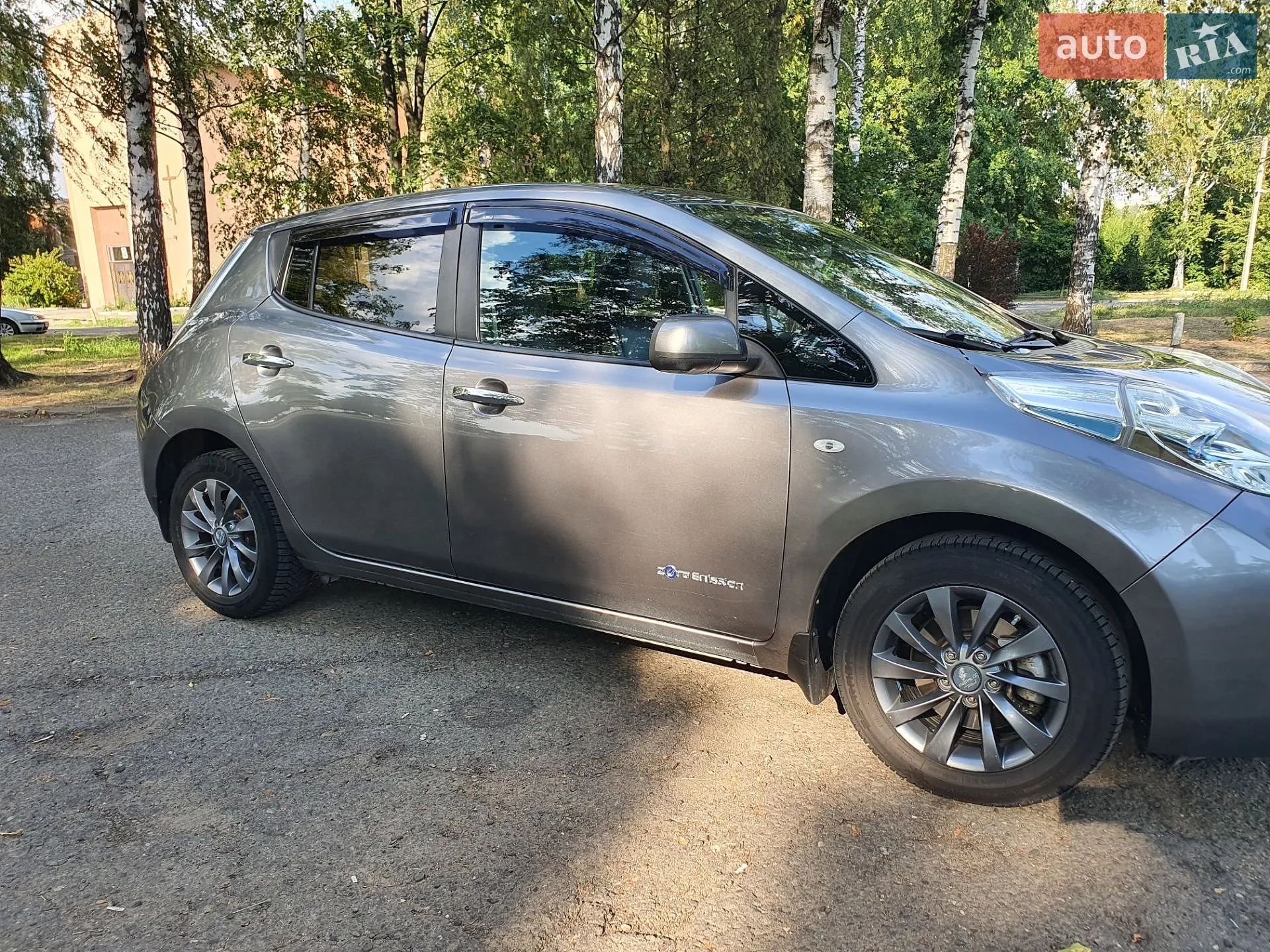 2016 Nissan Leaf - мініатюра 11