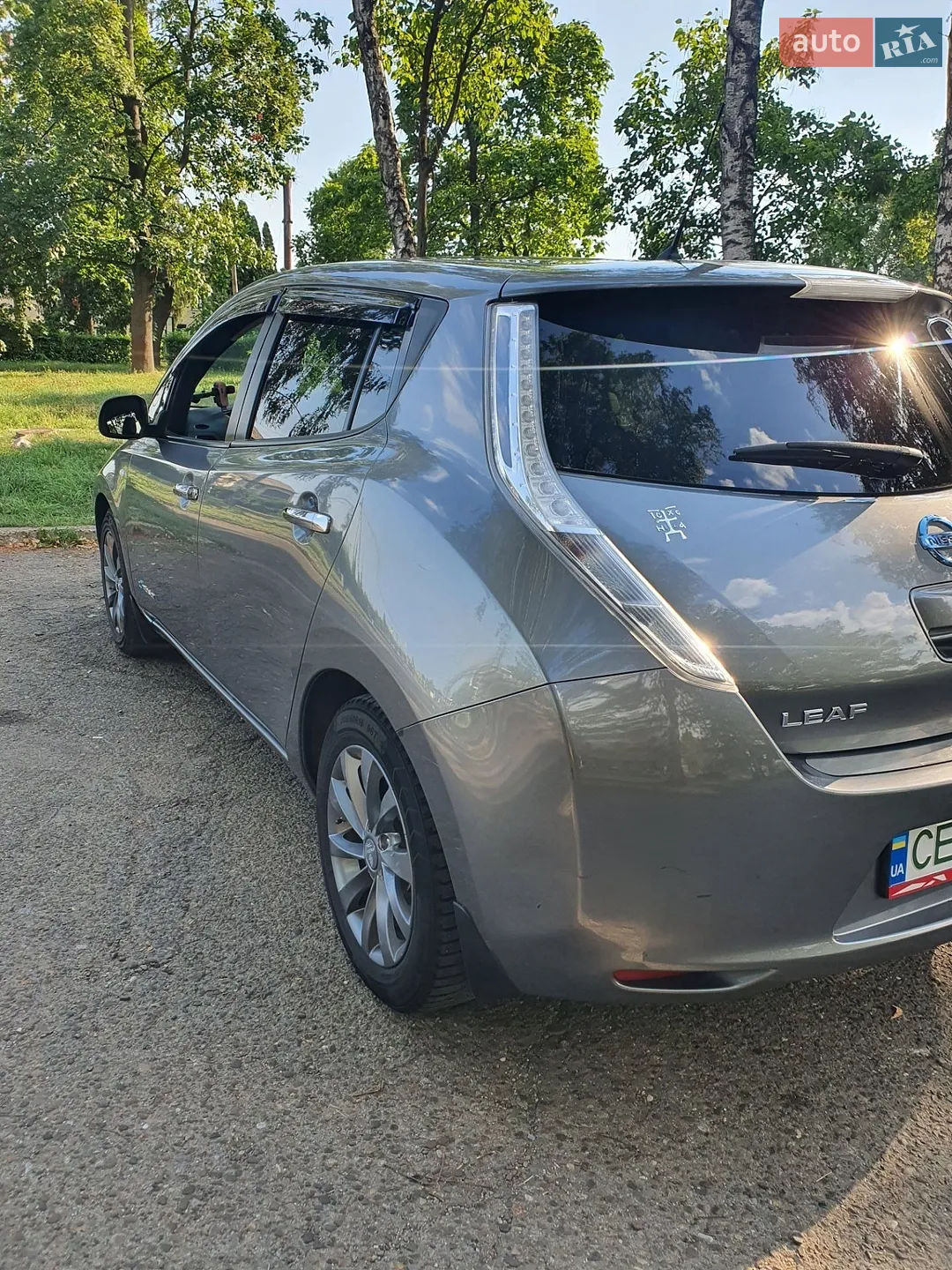 2016 Nissan Leaf - мініатюра 17