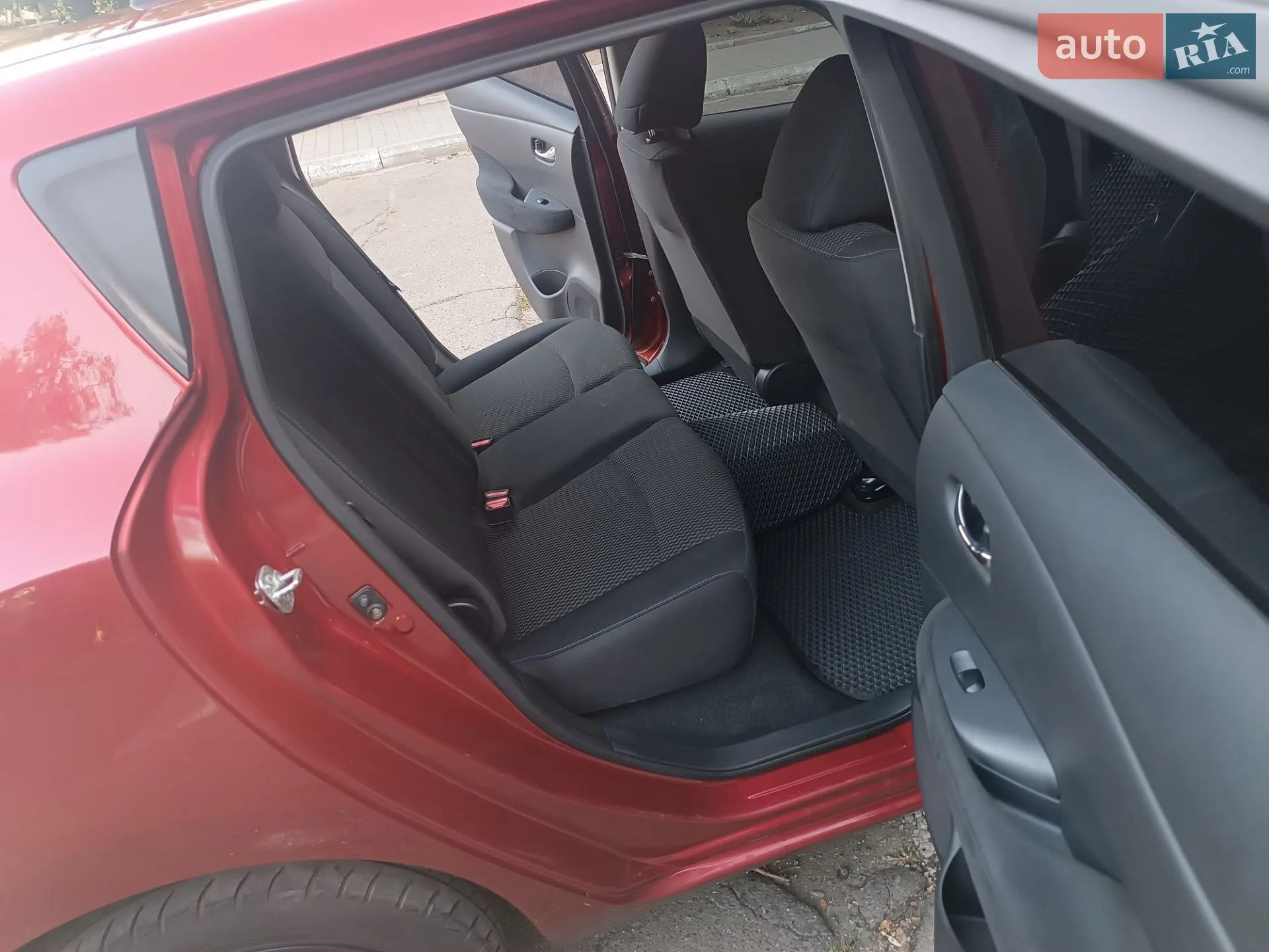 2013 Nissan Leaf - мініатюра 15