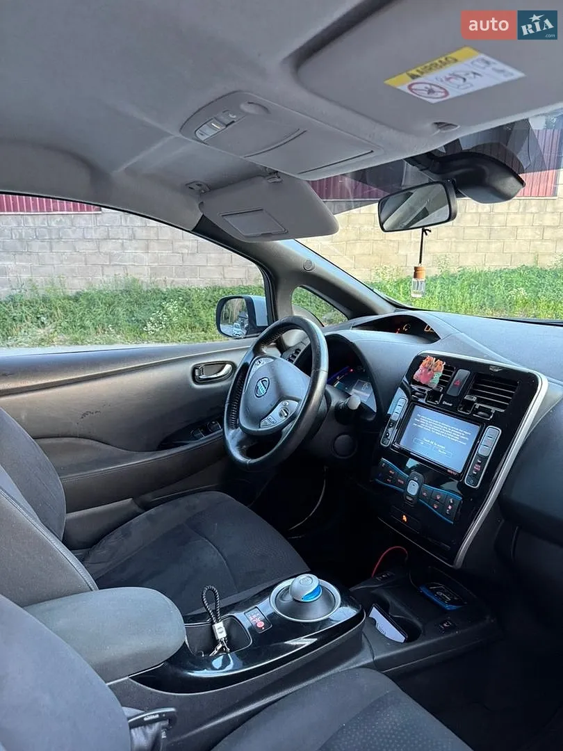 2013 Nissan Leaf - мініатюра 13