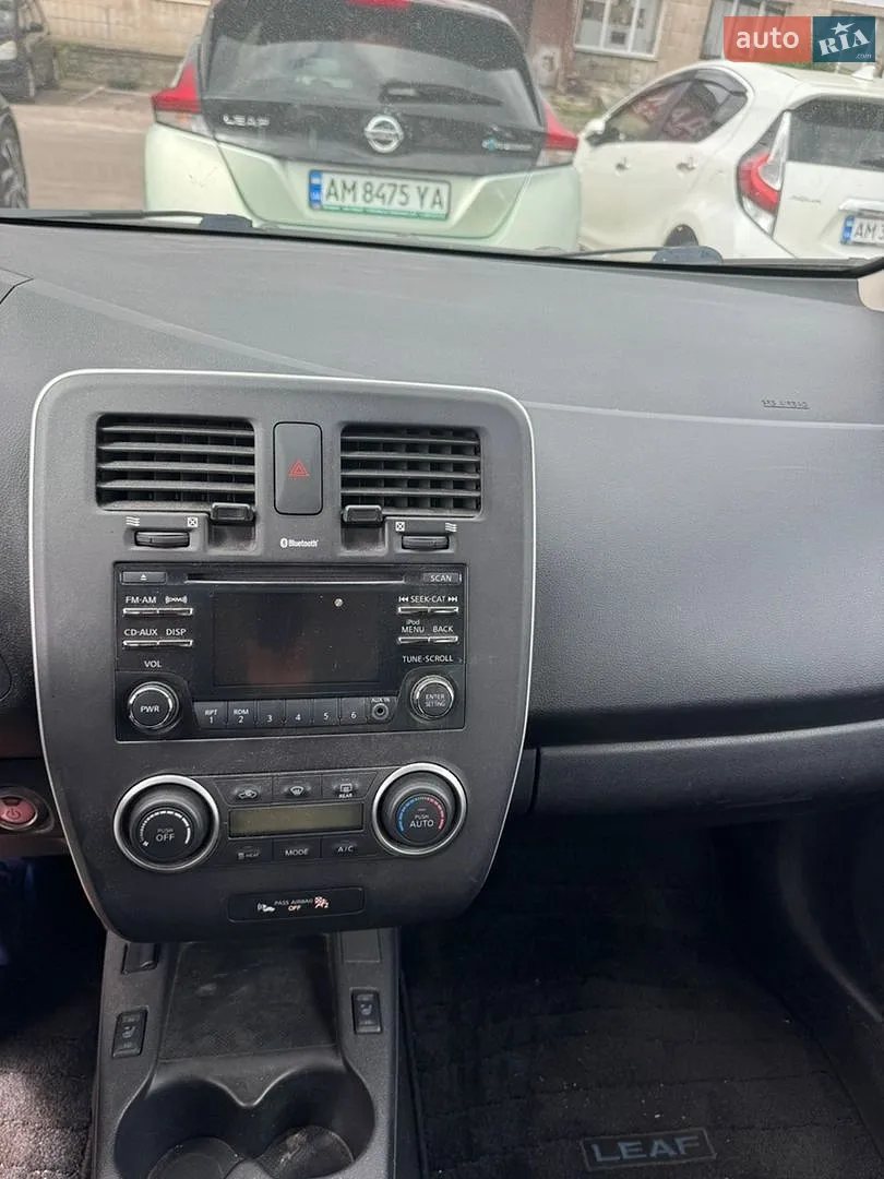 2015 Nissan Leaf - мініатюра 9
