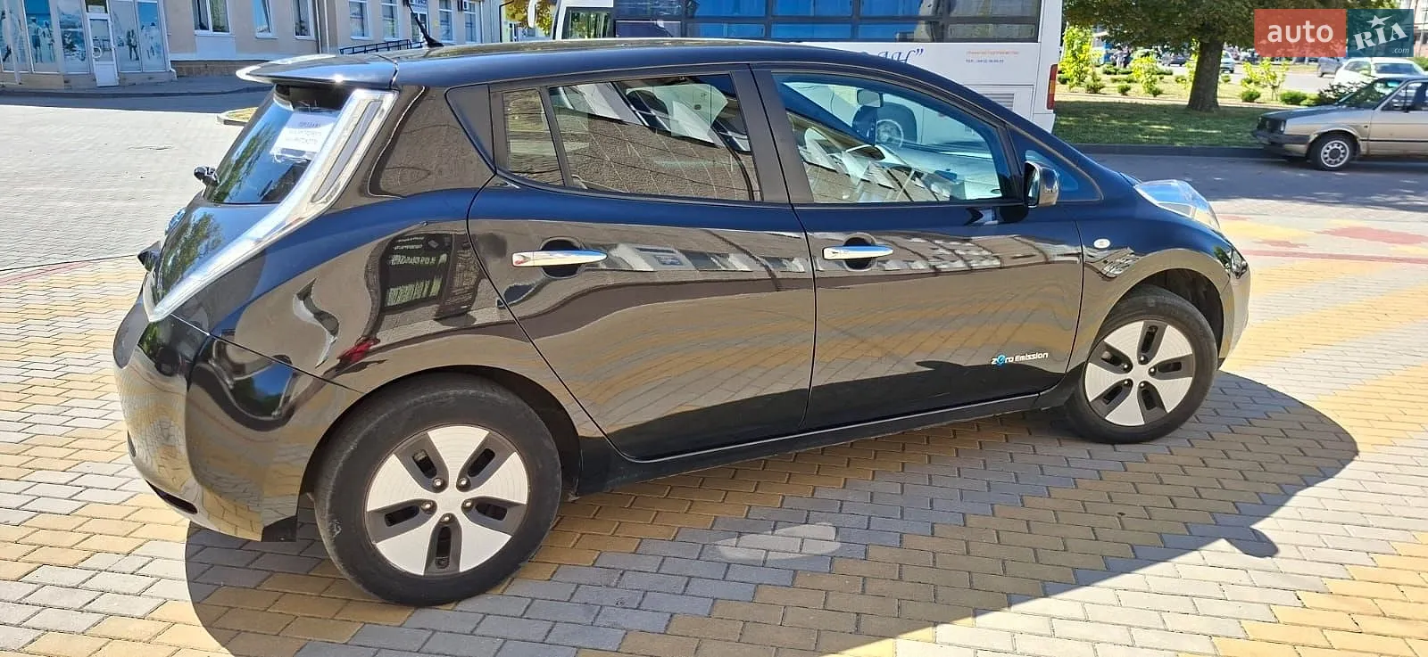 2016 Nissan Leaf - мініатюра 11