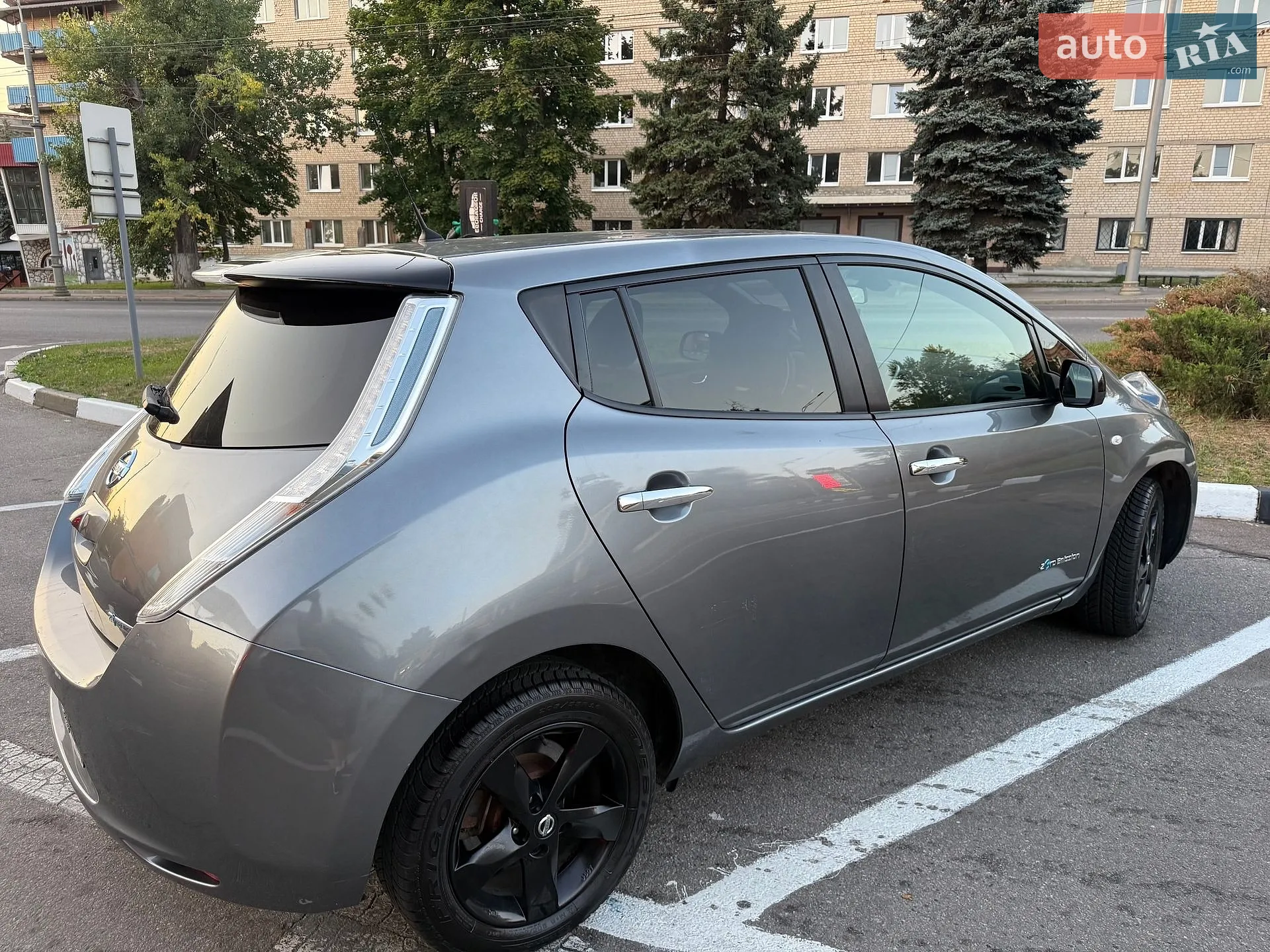 2017 Nissan Leaf - мініатюра 8